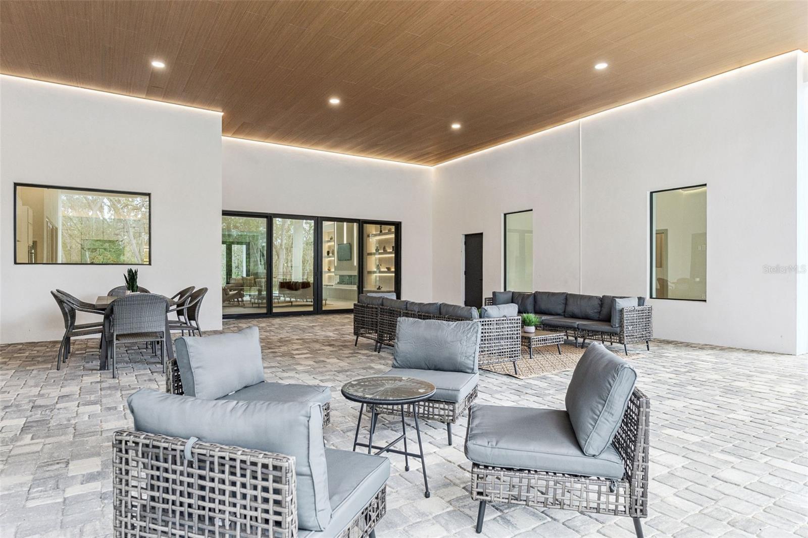 Image 45 of 58 For 1447 Bird Road