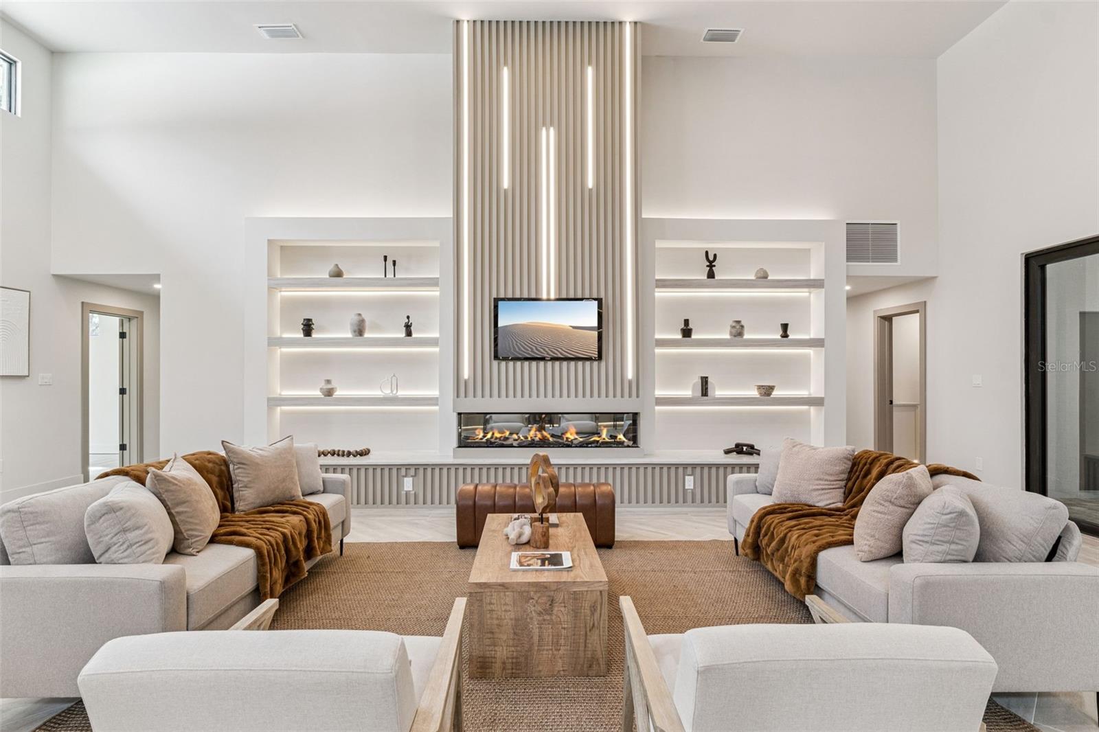 Image 6 of 58 For 1447 Bird Road