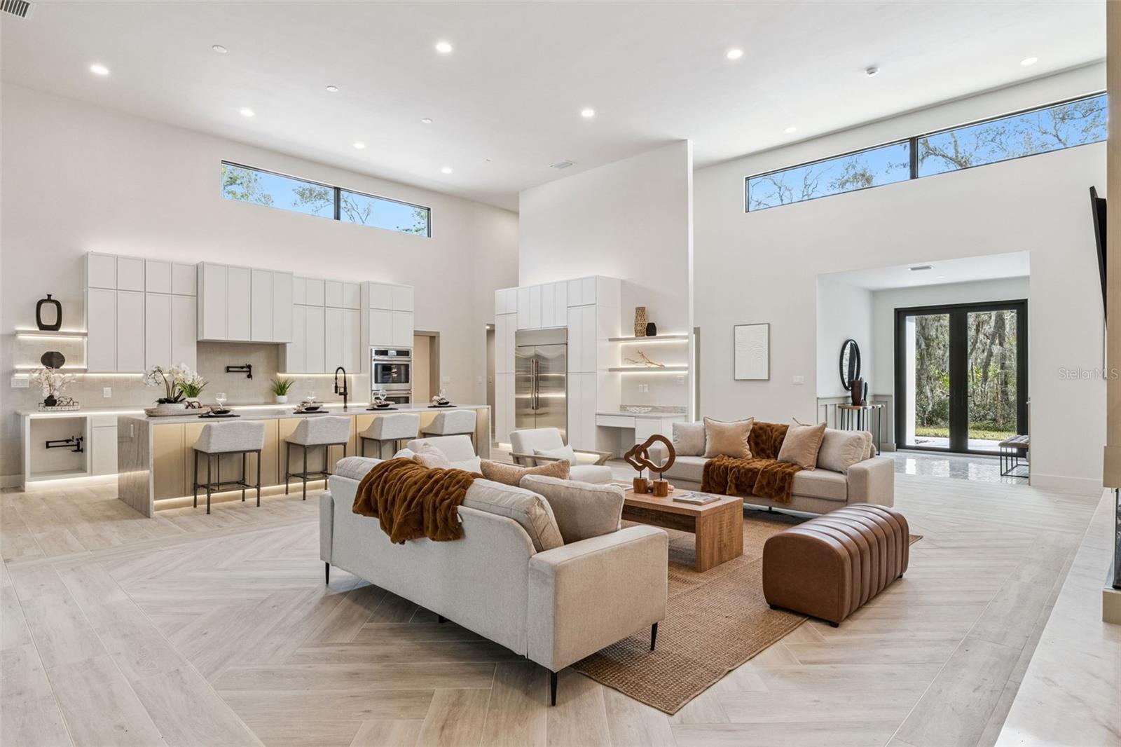 Image 8 of 58 For 1447 Bird Road