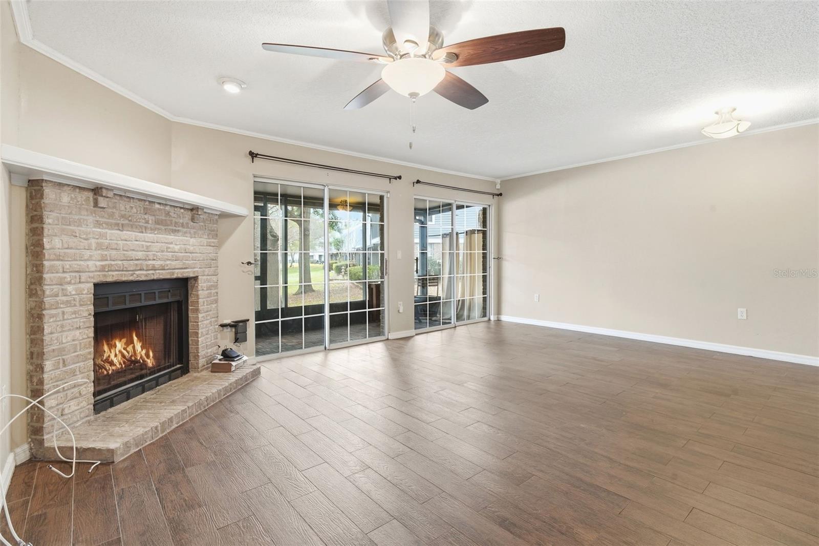 Image 11 of 37 For 2201 Coach House Boulevard 208