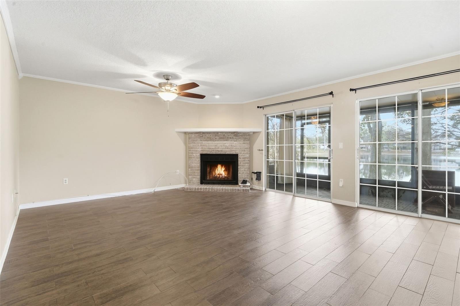 Image 12 of 37 For 2201 Coach House Boulevard 208