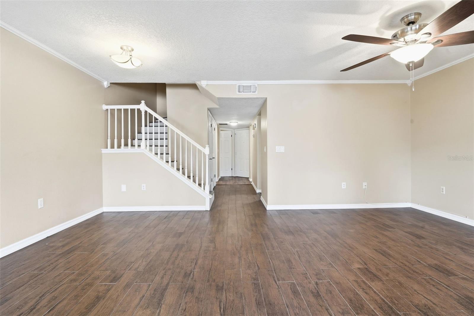 Image 16 of 37 For 2201 Coach House Boulevard 208