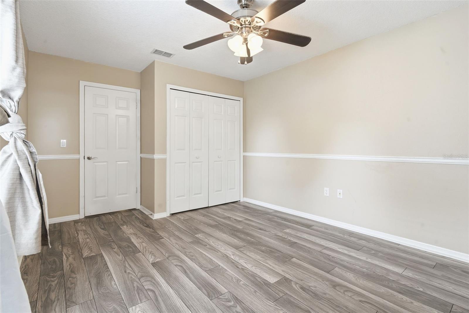 Image 28 of 37 For 2201 Coach House Boulevard 208