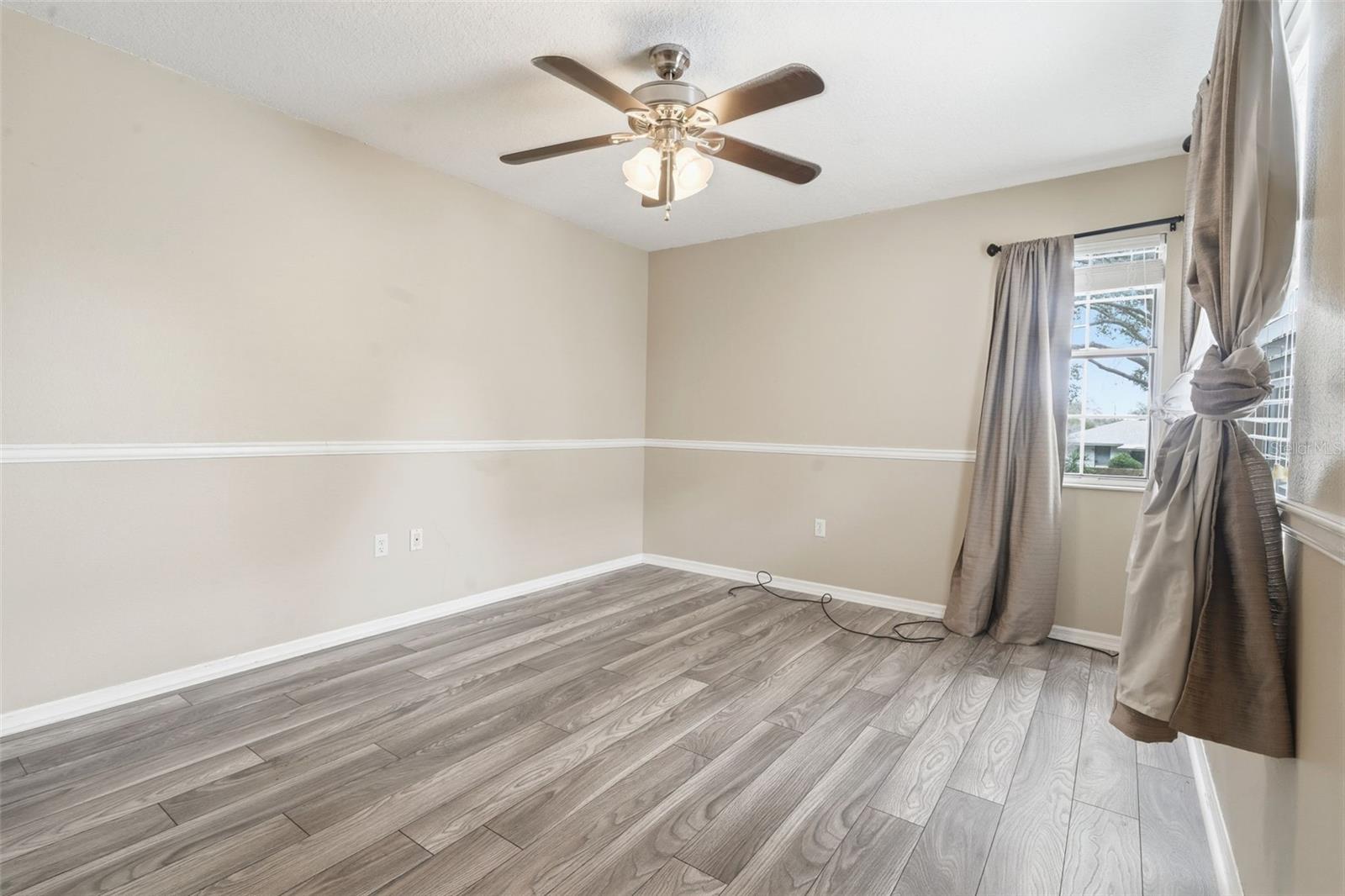 Image 29 of 37 For 2201 Coach House Boulevard 208