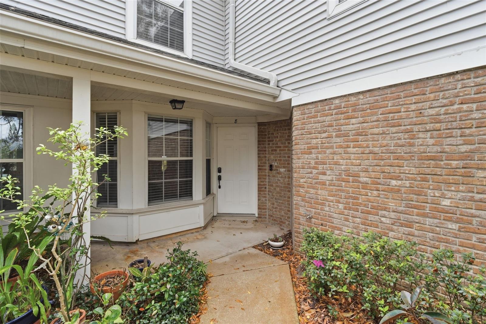 Image 6 of 37 For 2201 Coach House Boulevard 208