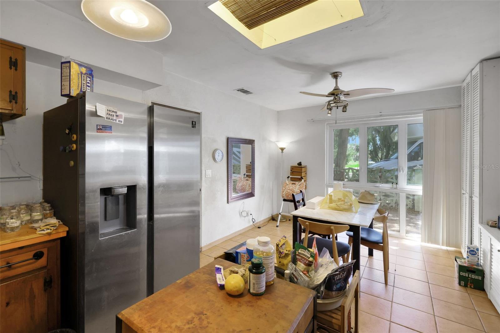 Image 12 of 50 For 410 Acacia Circle