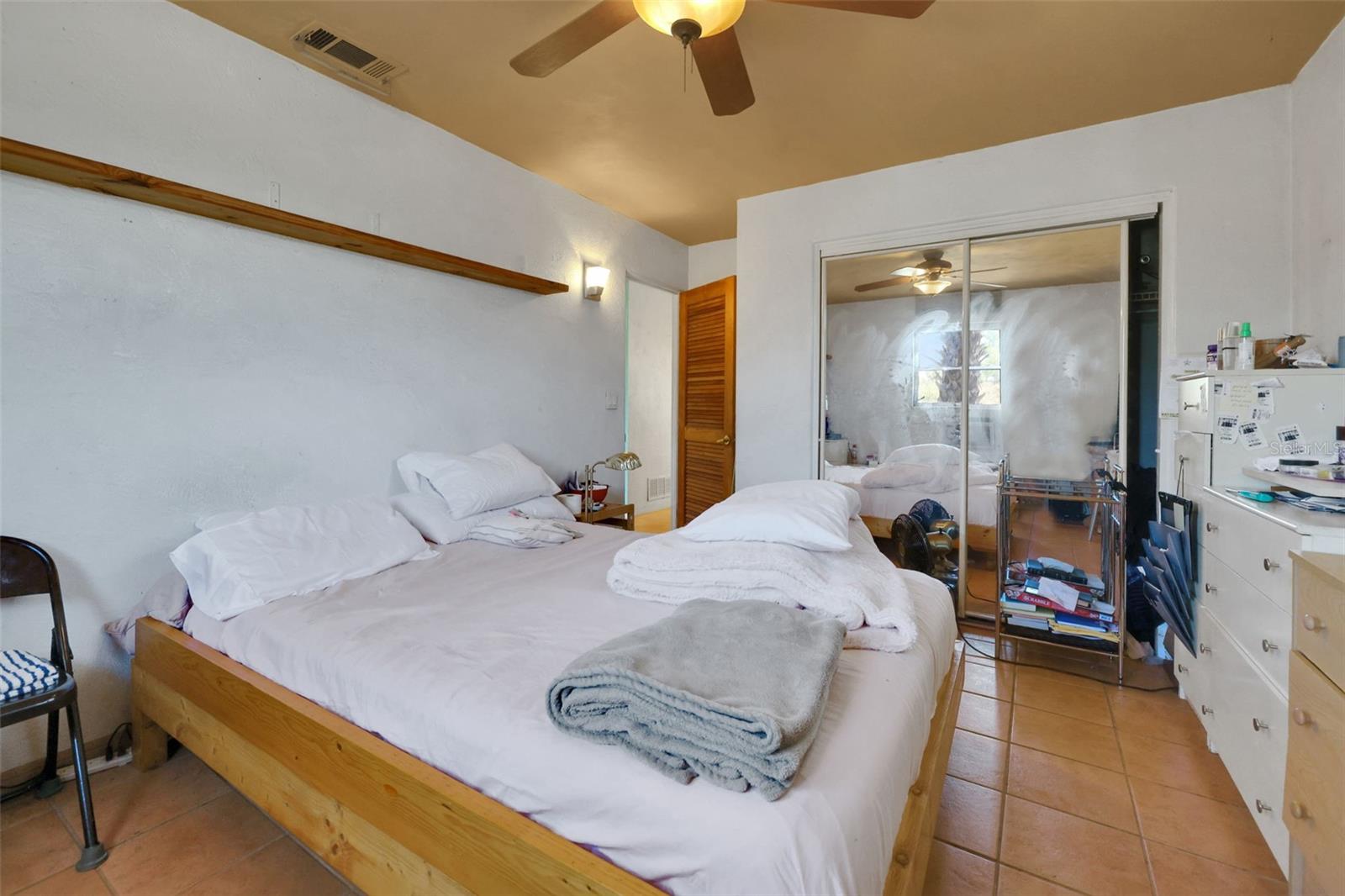 Image 18 of 50 For 410 Acacia Circle