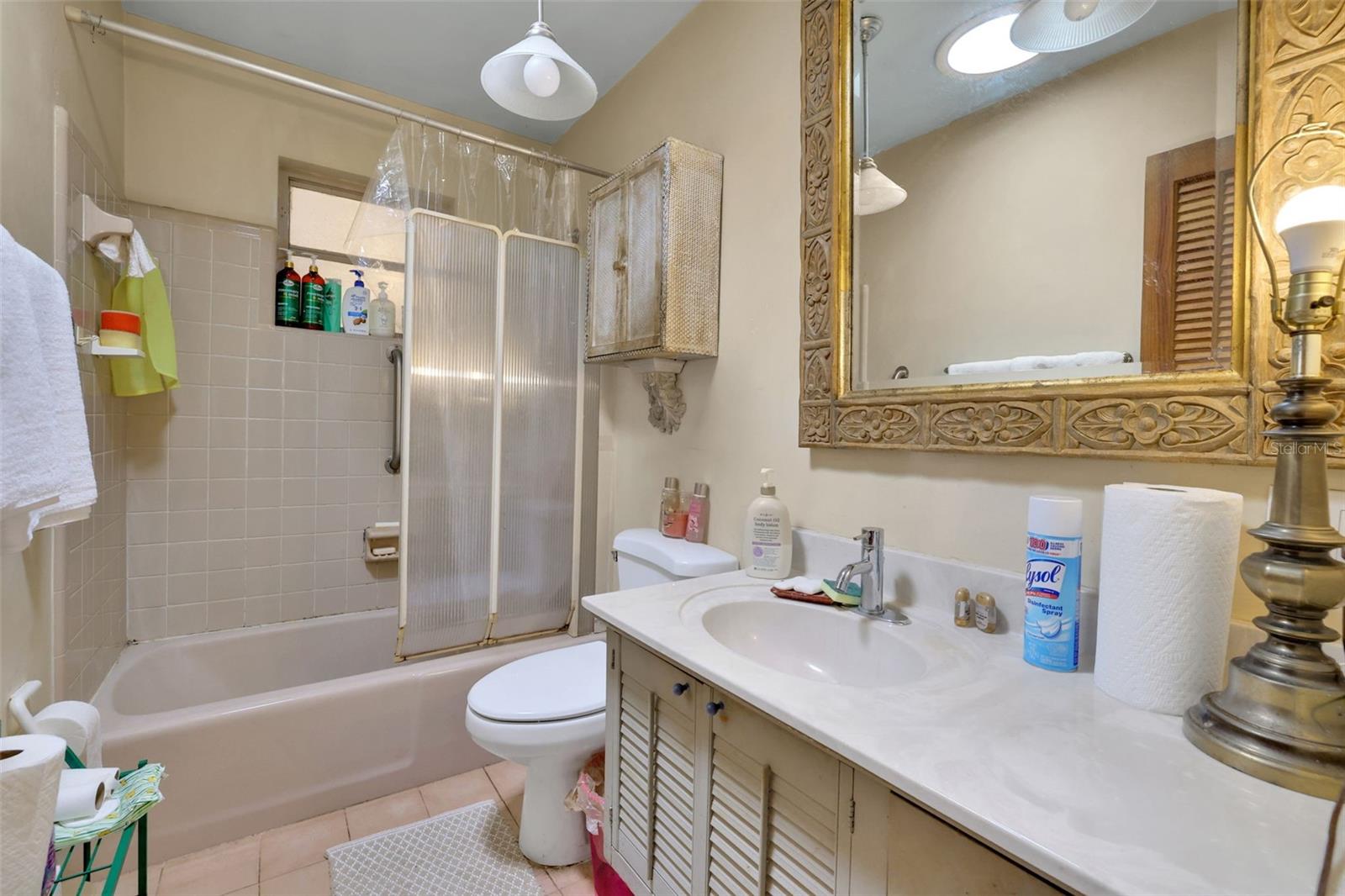 Image 21 of 50 For 410 Acacia Circle