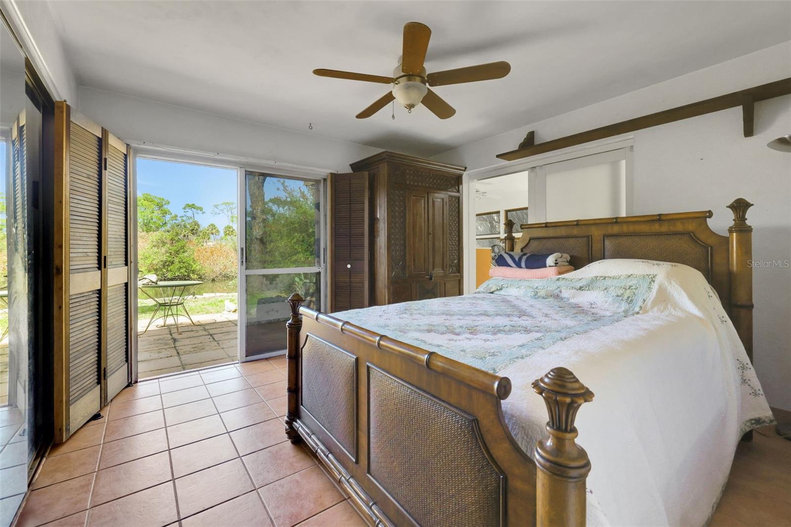 Image 22 of 50 For 410 Acacia Circle