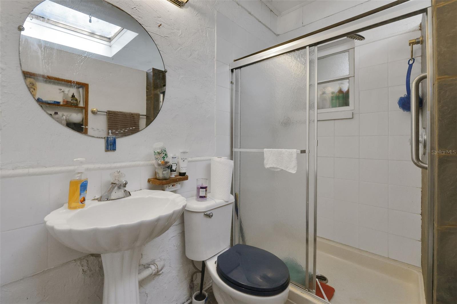 Image 28 of 50 For 410 Acacia Circle