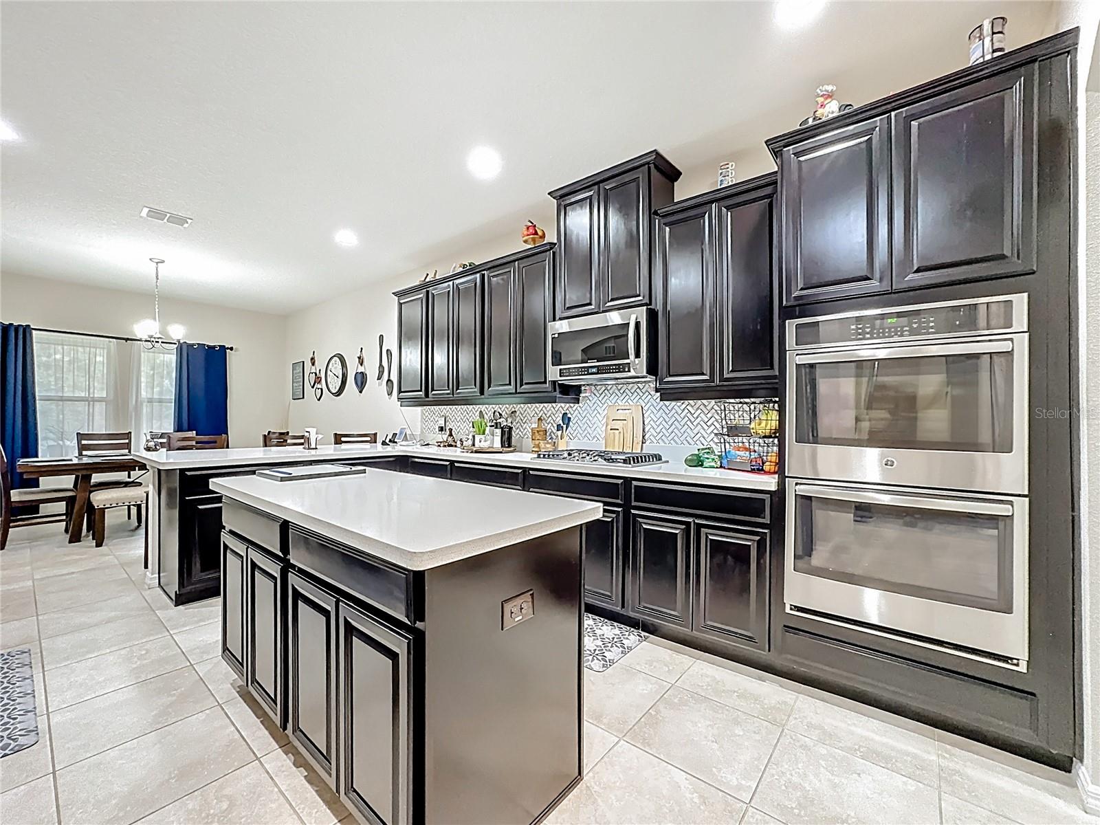 Image 22 of 100 For 539 Timbervale Trail