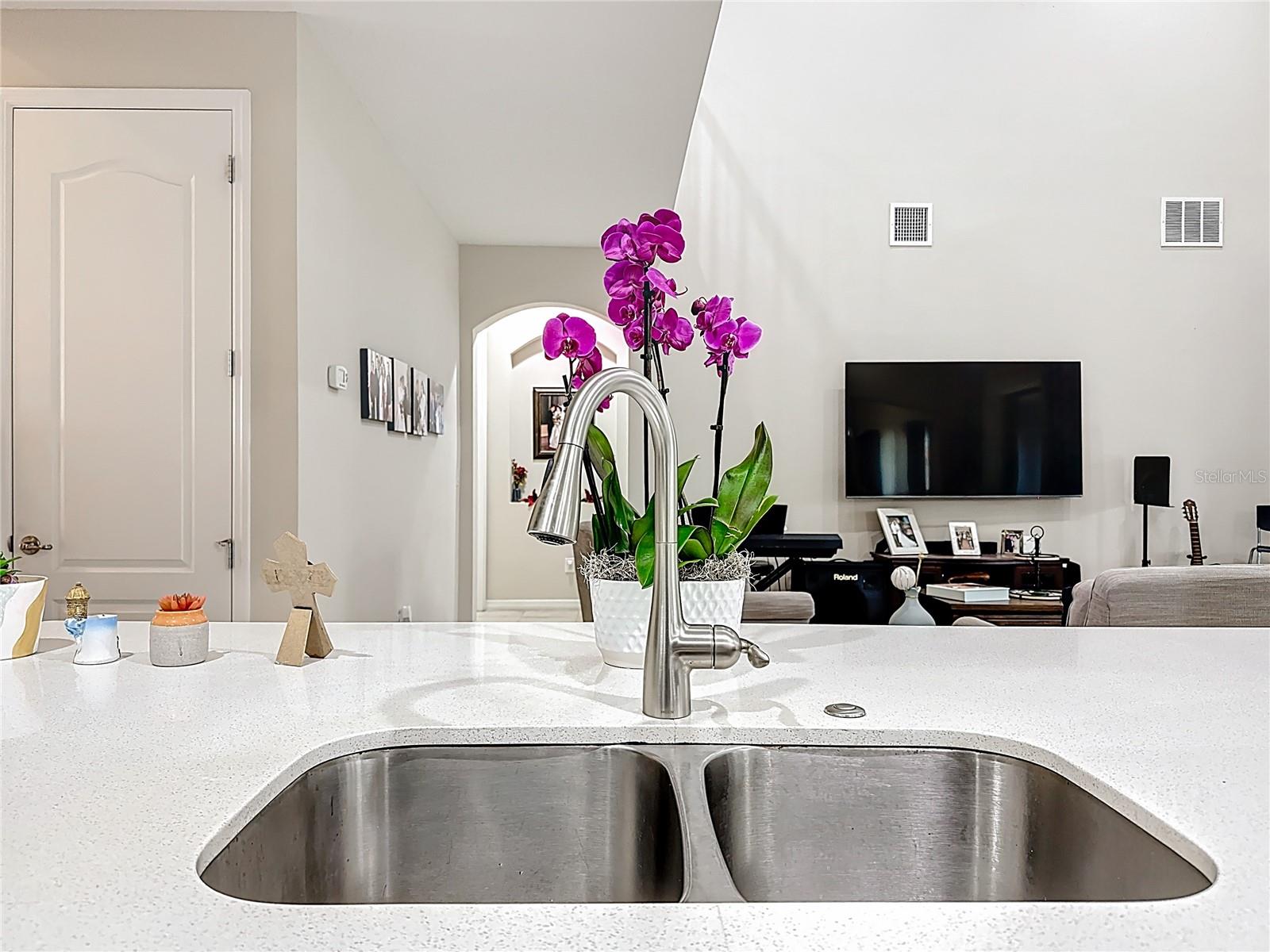 Image 23 of 100 For 539 Timbervale Trail