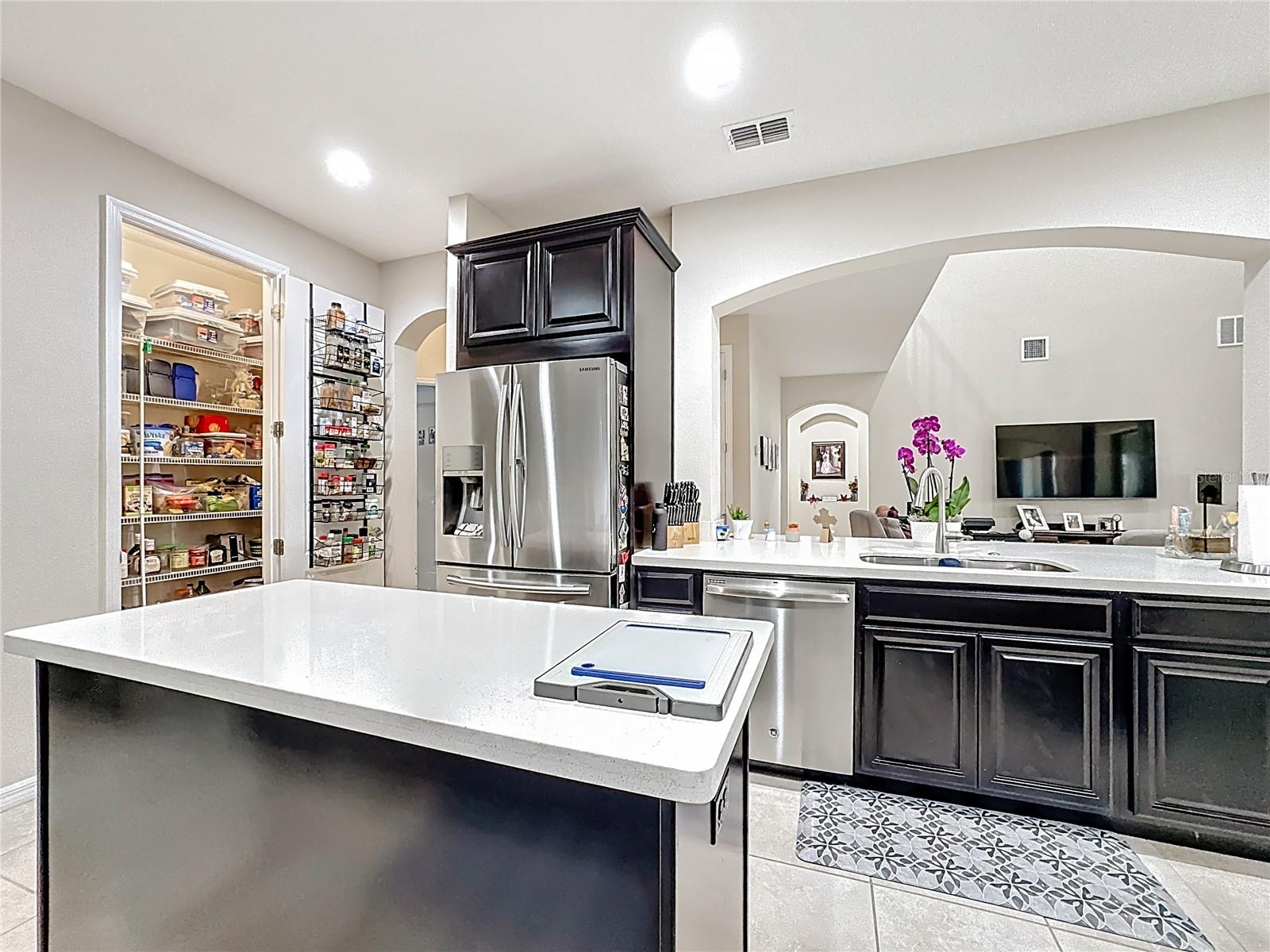 Image 27 of 100 For 539 Timbervale Trail