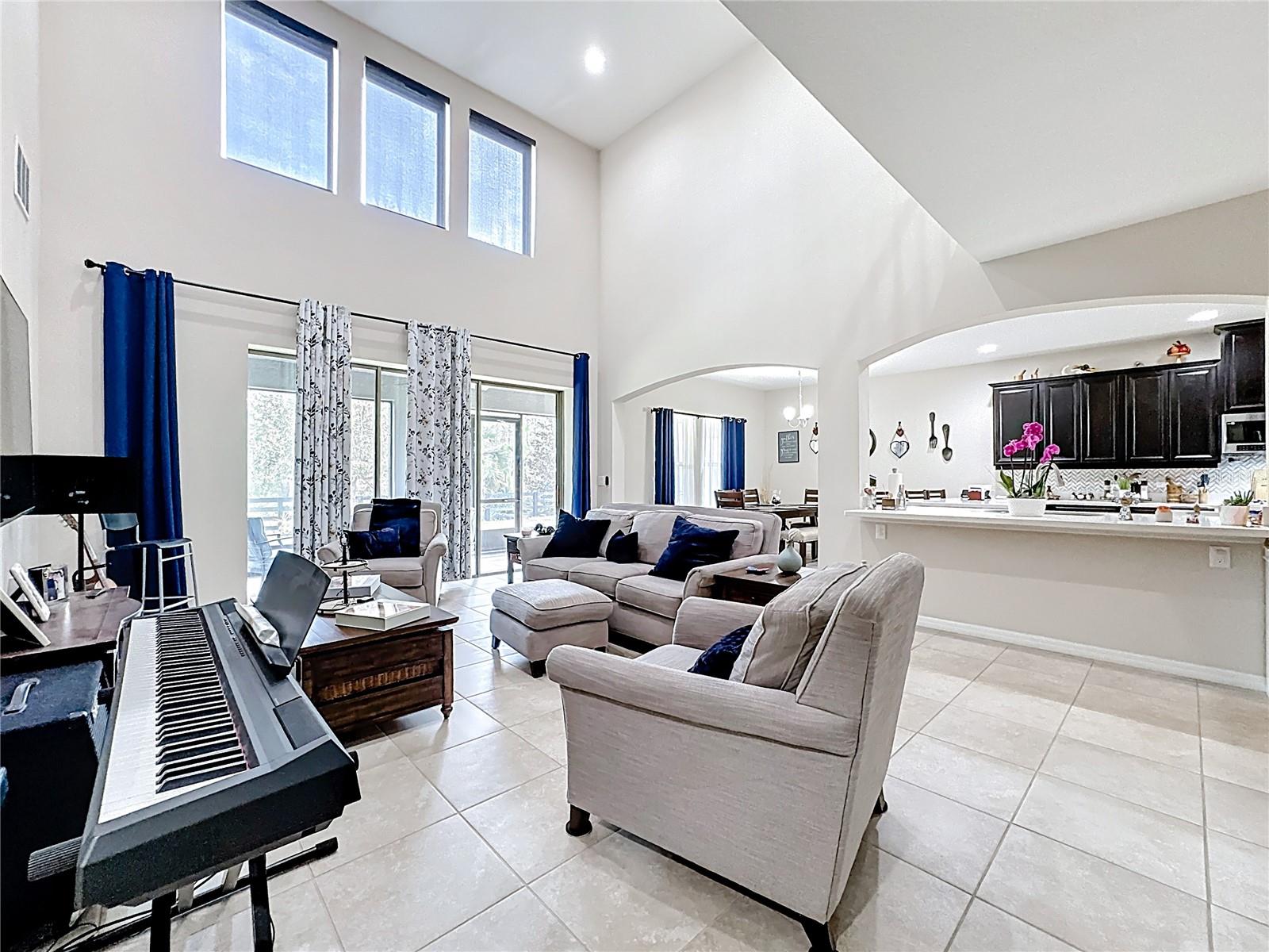 Image 37 of 100 For 539 Timbervale Trail