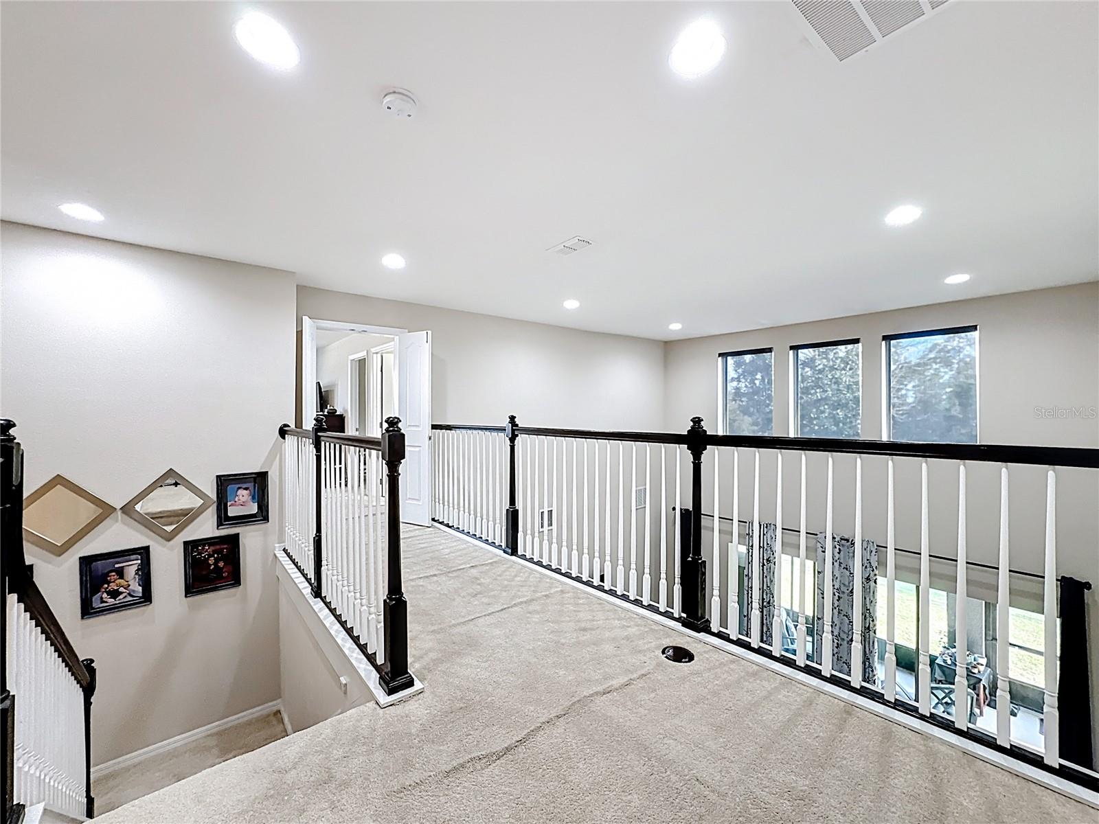 Image 43 of 100 For 539 Timbervale Trail