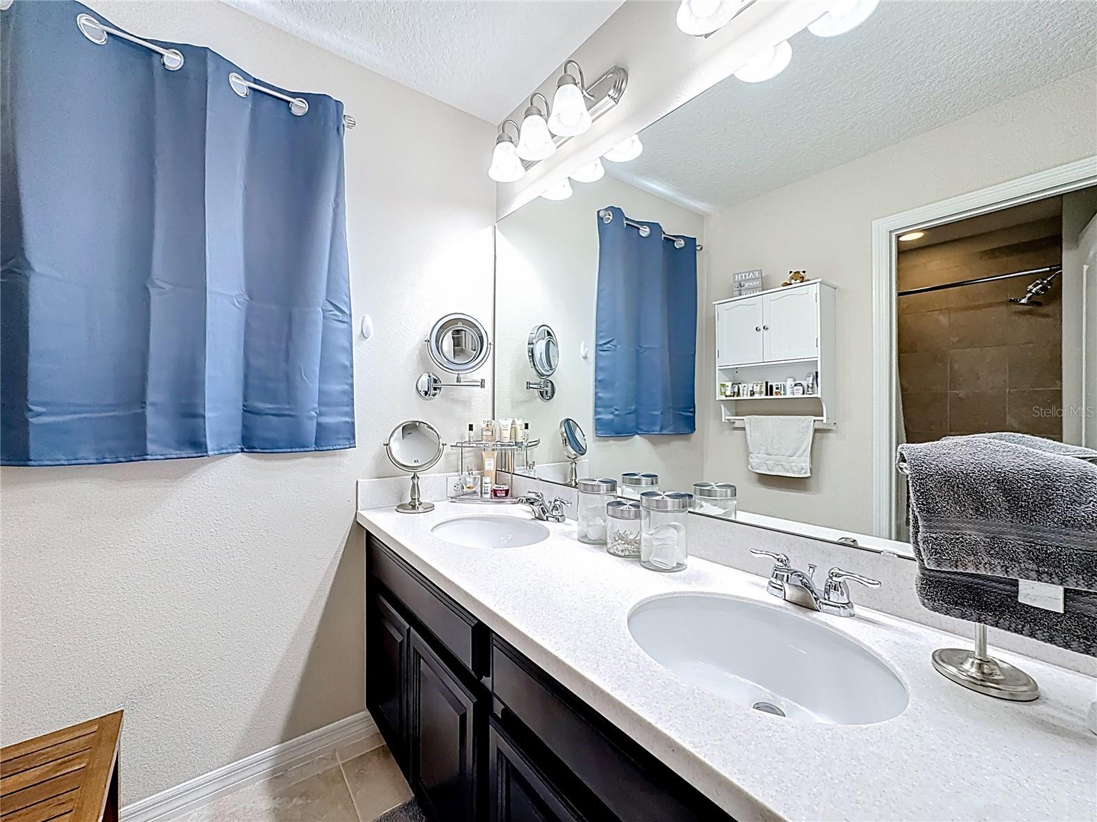 Image 52 of 100 For 539 Timbervale Trail