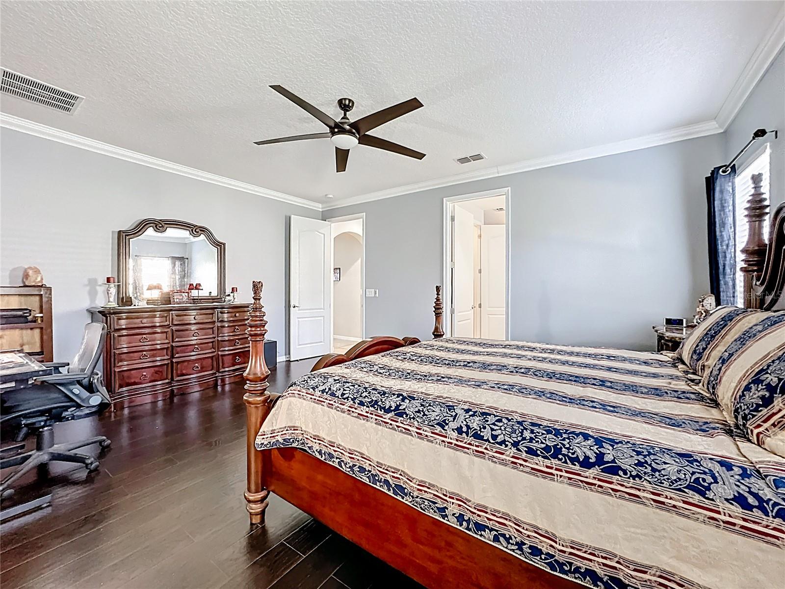 Image 57 of 100 For 539 Timbervale Trail