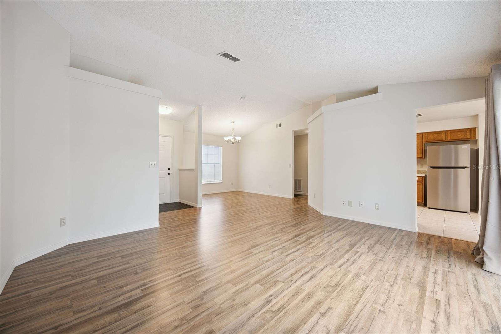 Image 12 of 43 For 11614 Roper Boulevard