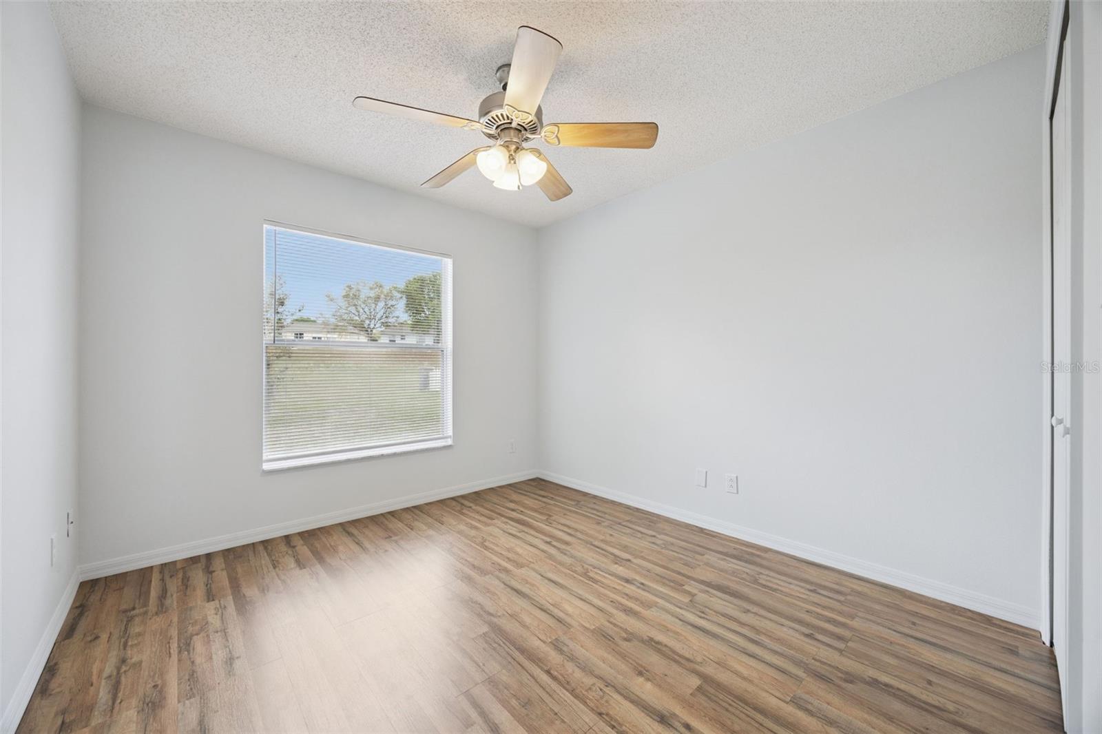 Image 22 of 43 For 11614 Roper Boulevard