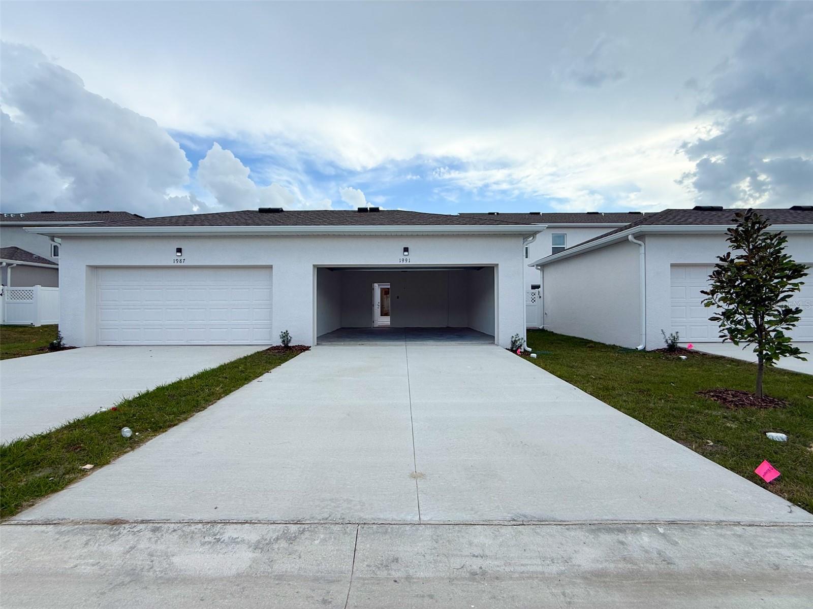 Image 24 of 28 For 1991 Stake Out Way