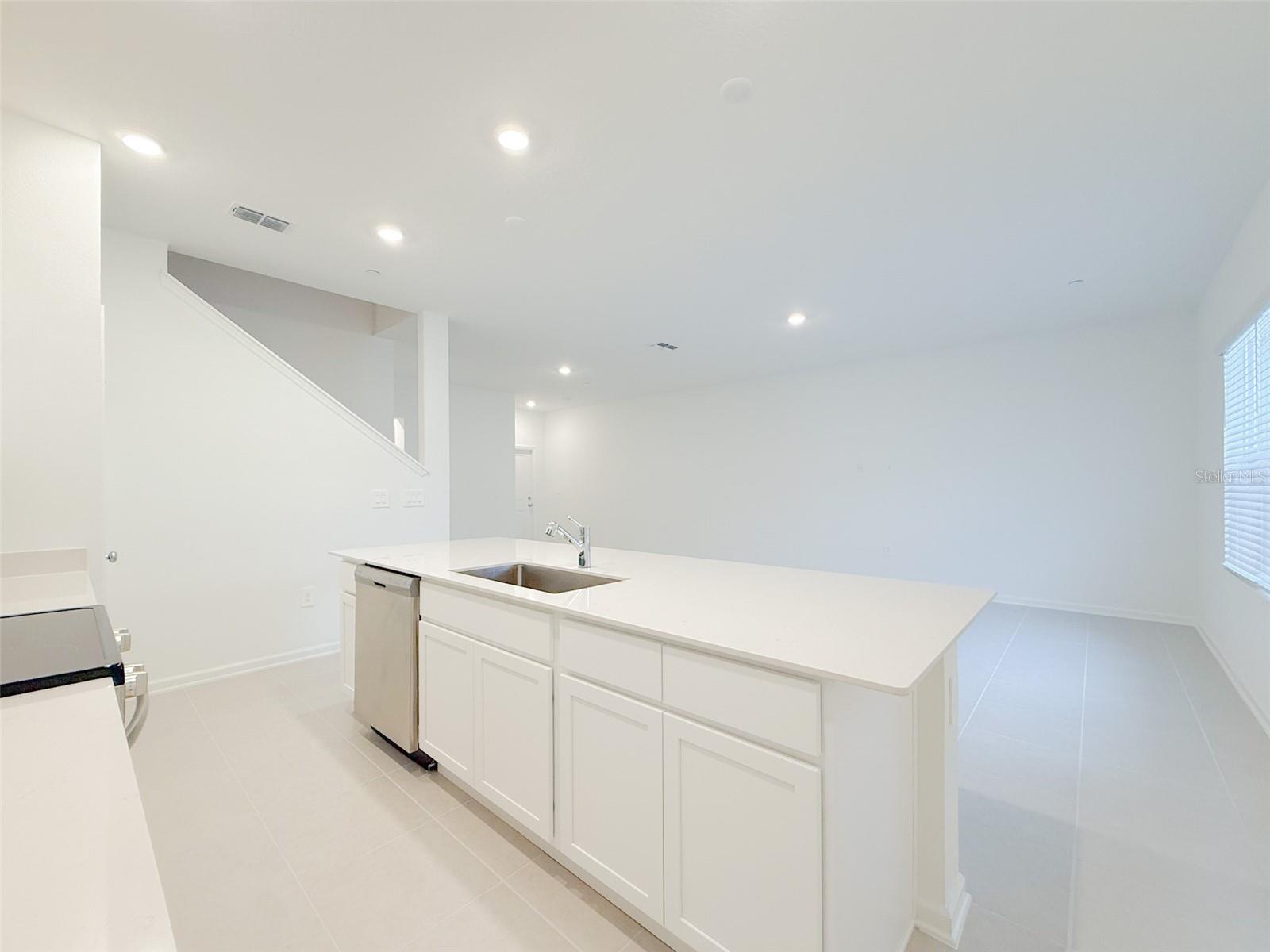 Image 9 of 28 For 1991 Stake Out Way