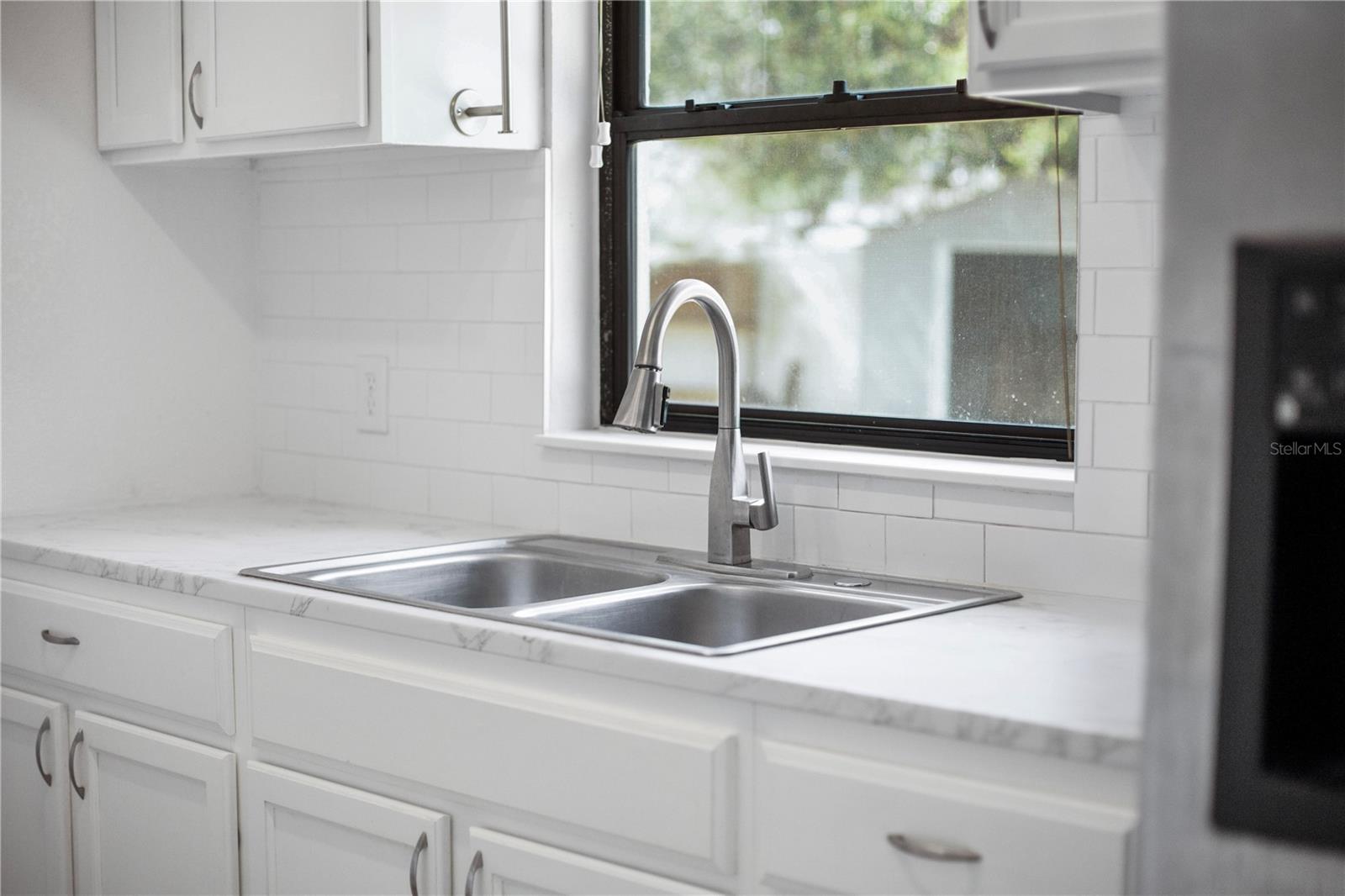 Image 10 of 43 For 1614 Maureen Avenue