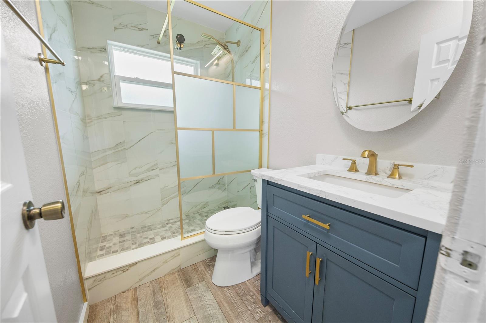 Image 15 of 43 For 1614 Maureen Avenue