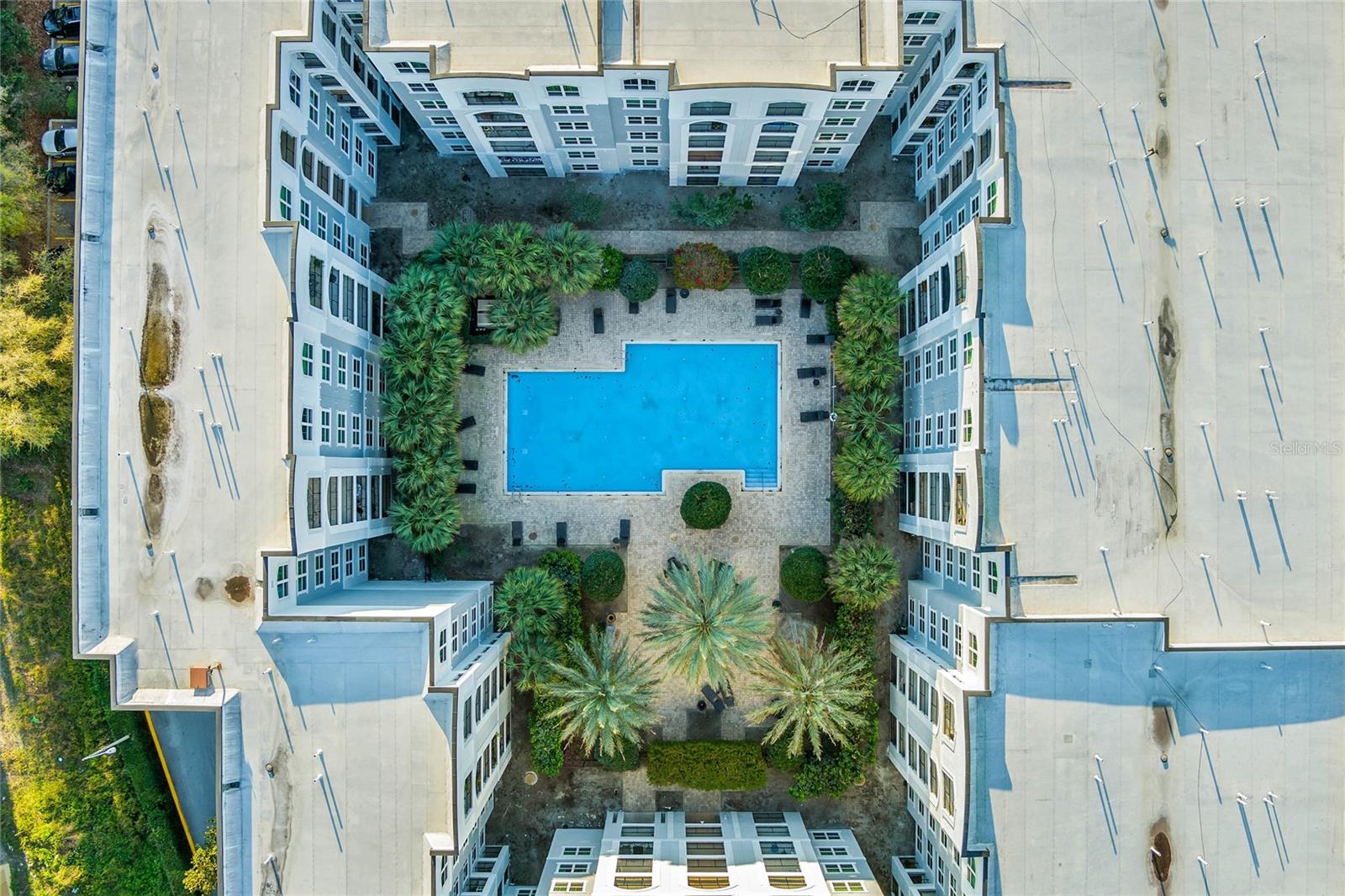 Image 23 of 33 For 202 South Street 3051