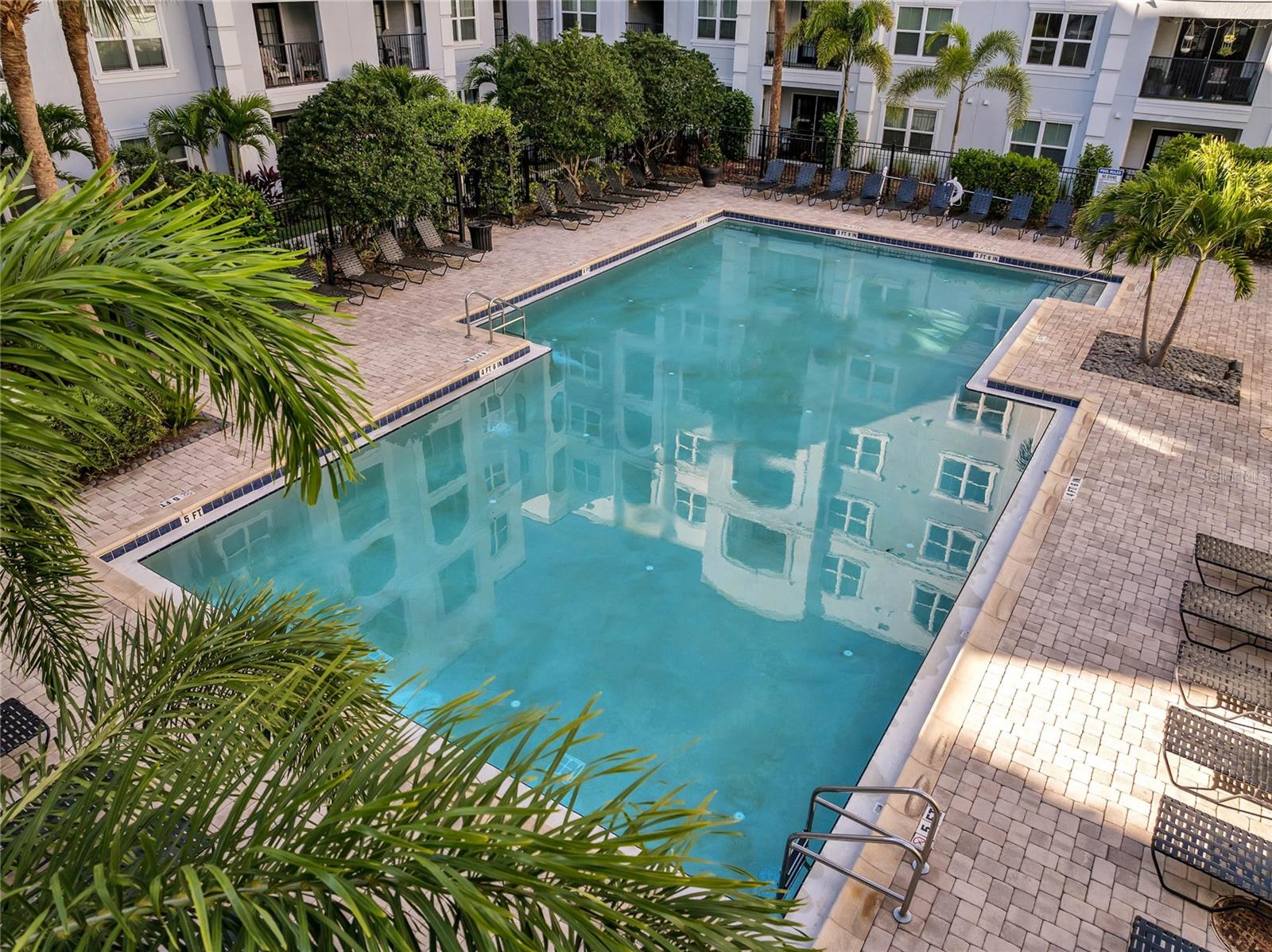 Image 31 of 33 For 202 South Street 3051