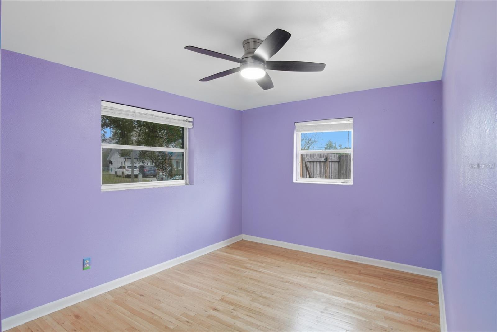 Image 21 of 31 For 610 Ellendale Drive