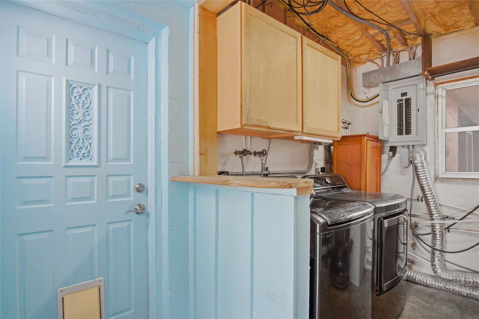 Image 22 of 31 For 610 Ellendale Drive