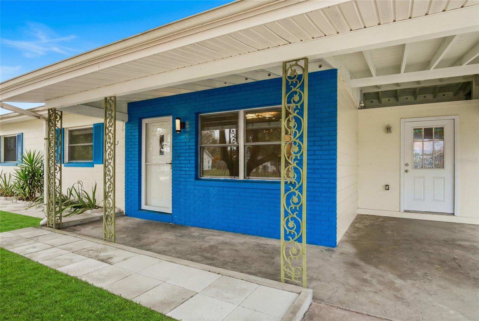 Image 3 of 31 For 610 Ellendale Drive