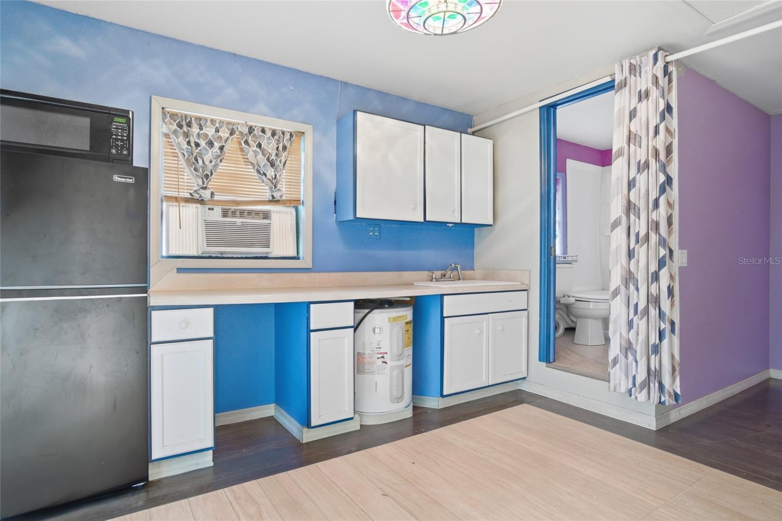 Image 30 of 31 For 610 Ellendale Drive