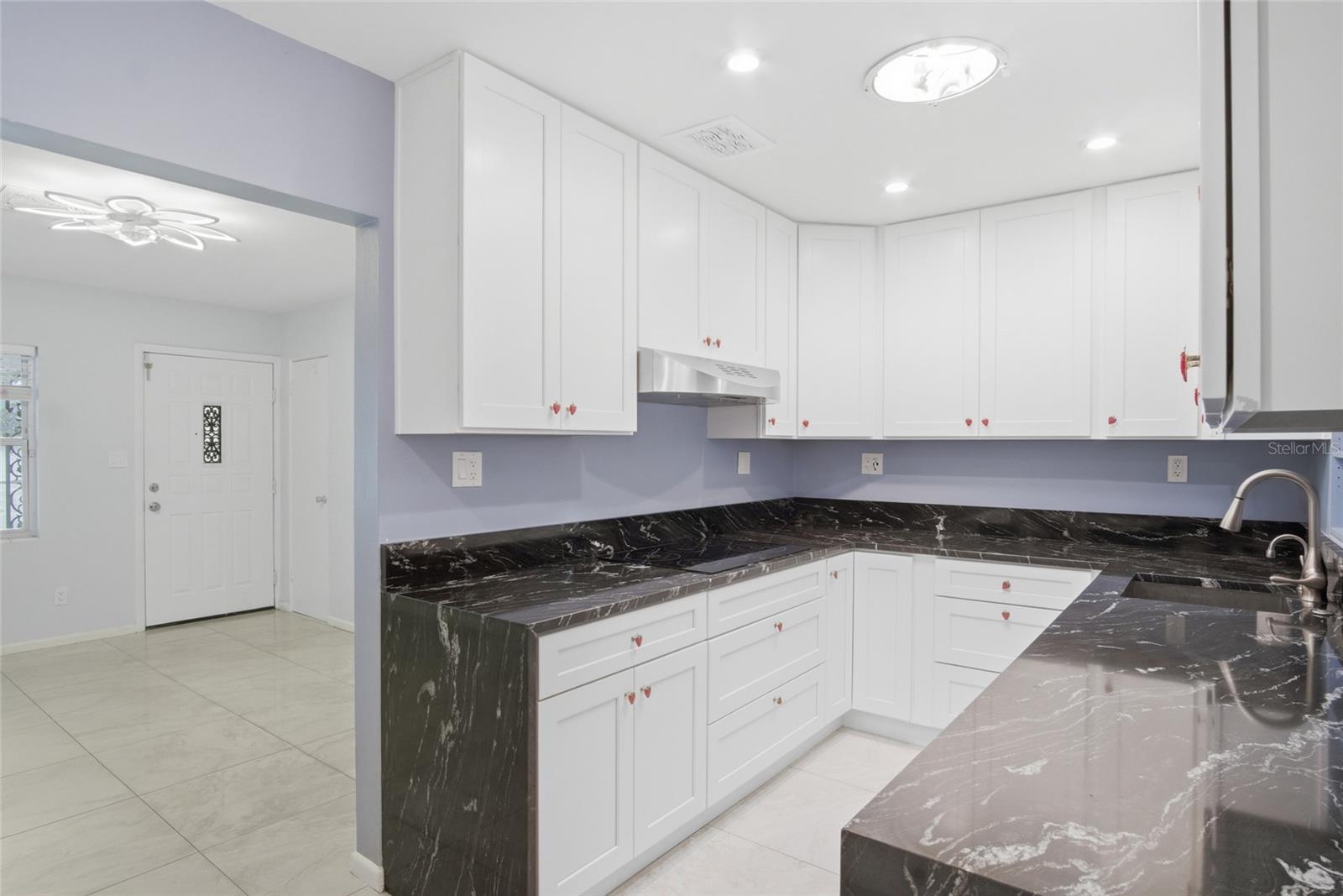 Image 8 of 31 For 610 Ellendale Drive