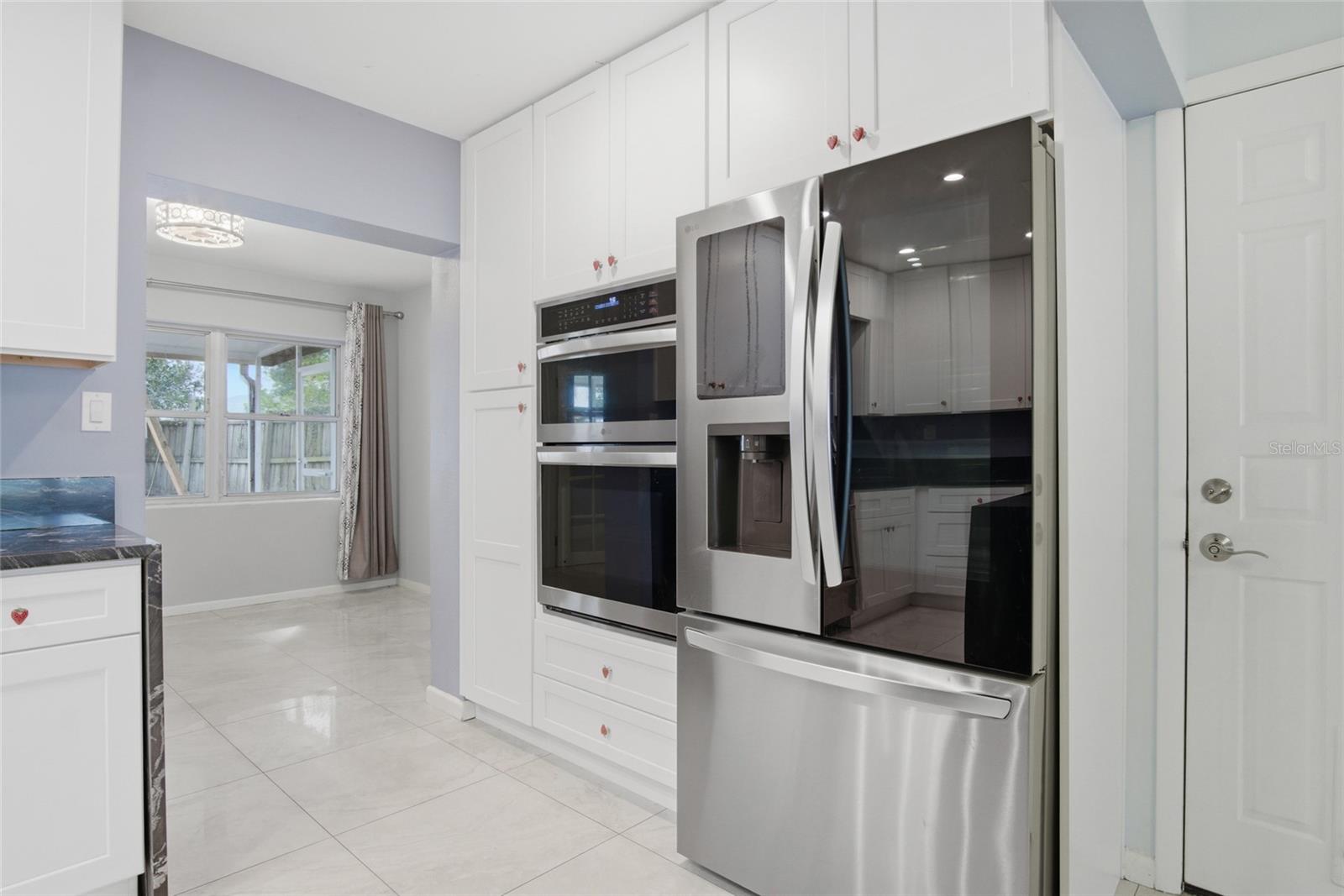 Image 9 of 31 For 610 Ellendale Drive