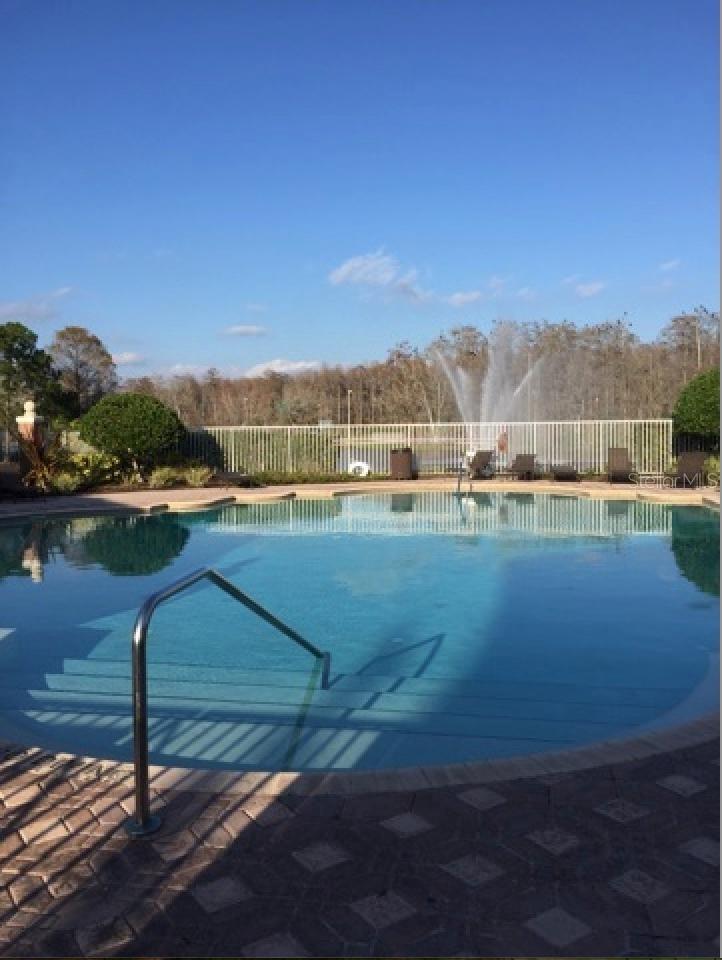 Image 15 of 18 For 14049 Fairway Island Drive 113