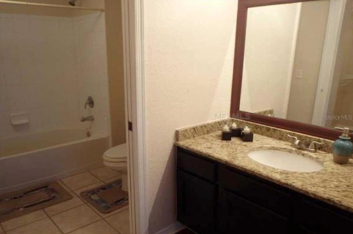 Image 9 of 18 For 14049 Fairway Island Drive 113