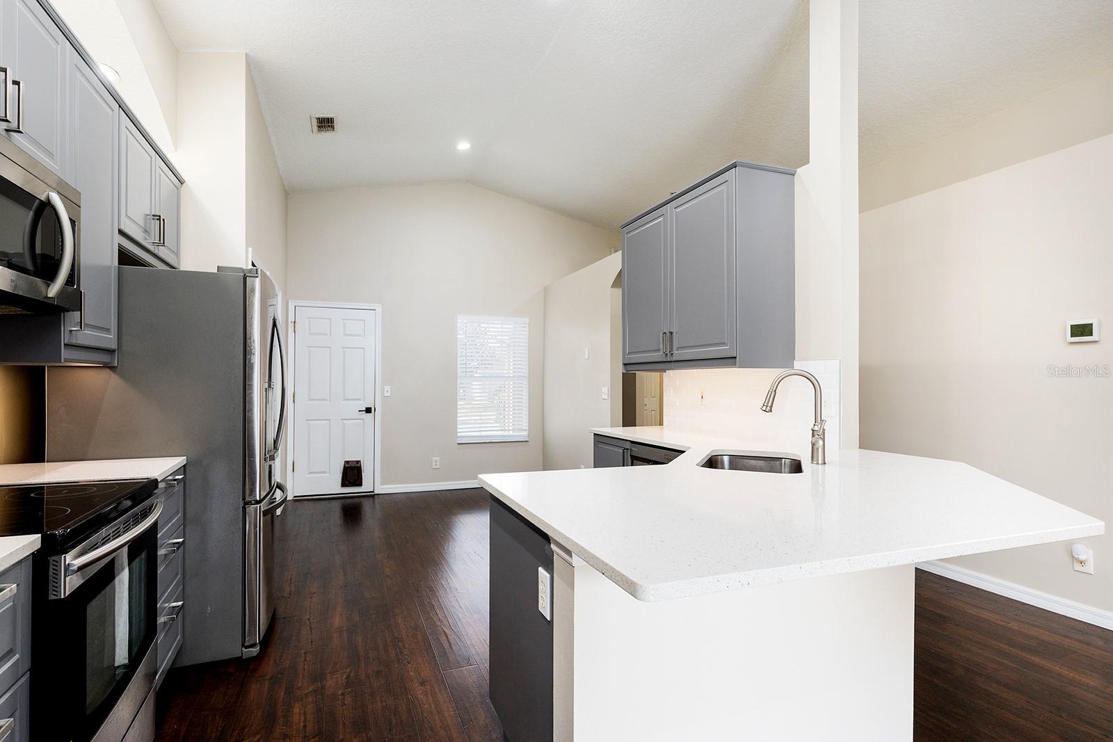 Image 11 of 37 For 14909 Yorkshire Run Drive