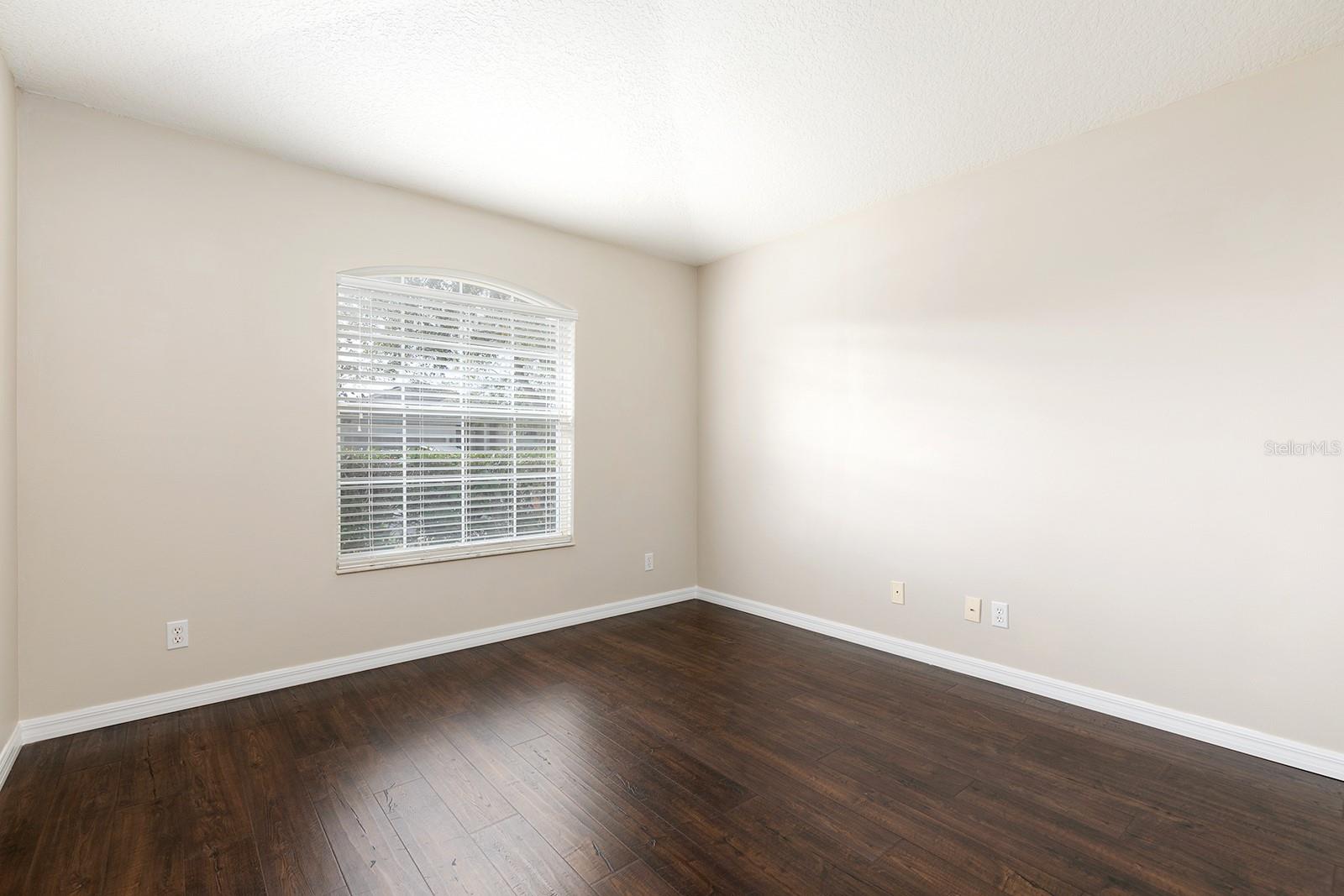 Image 20 of 37 For 14909 Yorkshire Run Drive