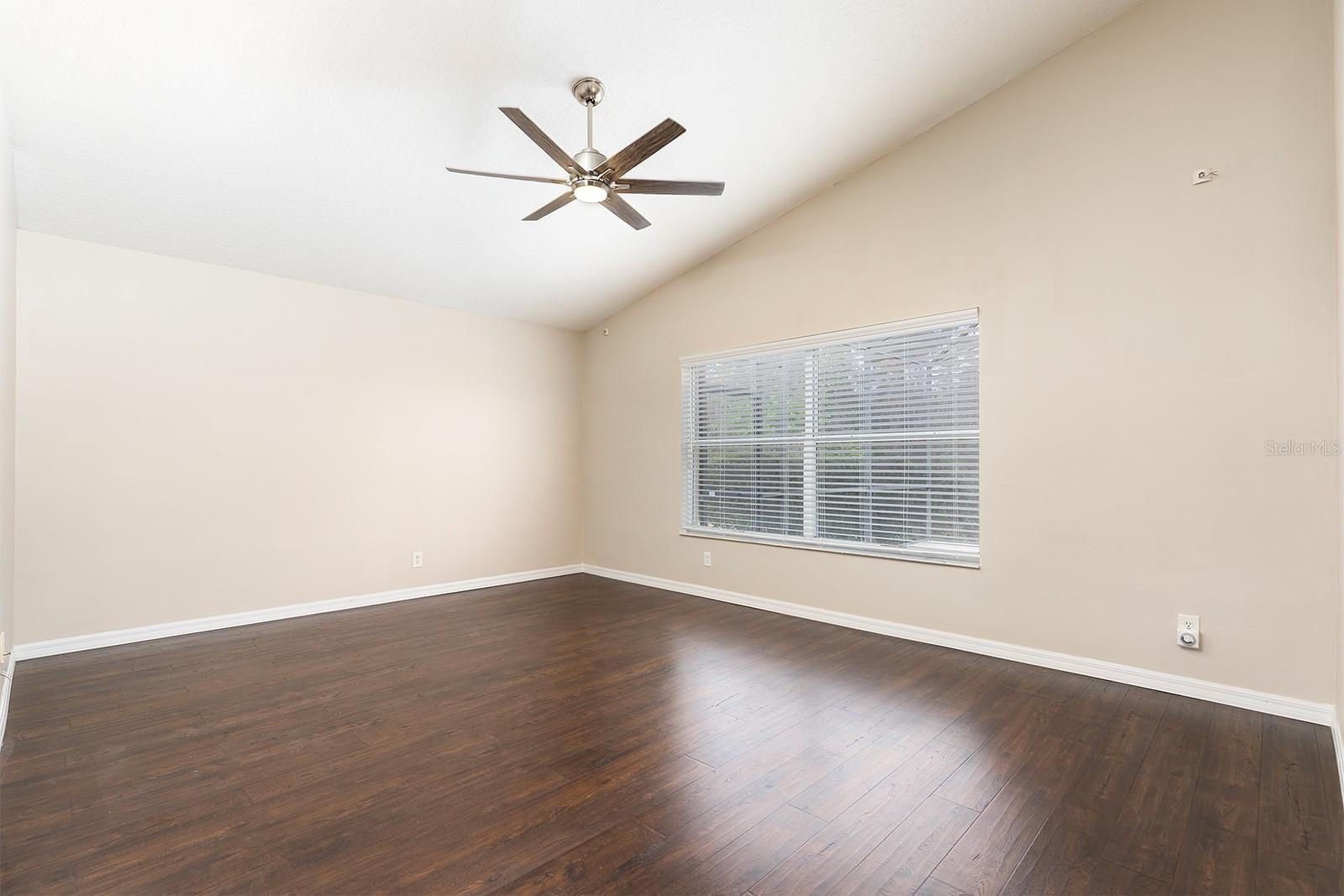 Image 5 of 37 For 14909 Yorkshire Run Drive