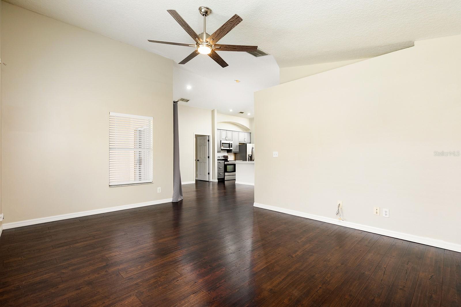 Image 6 of 37 For 14909 Yorkshire Run Drive