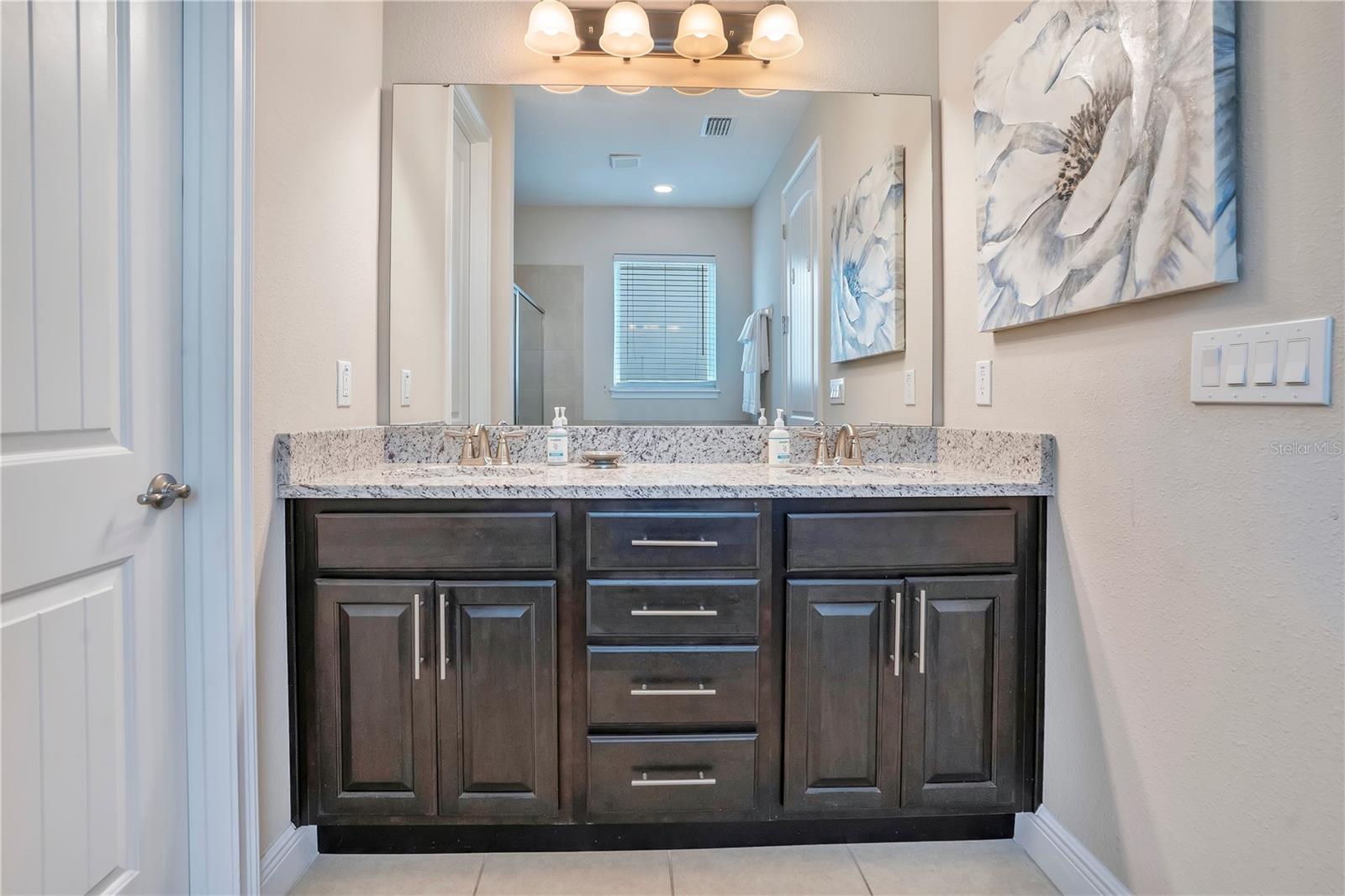 Image 27 of 70 For 210 Burma Street