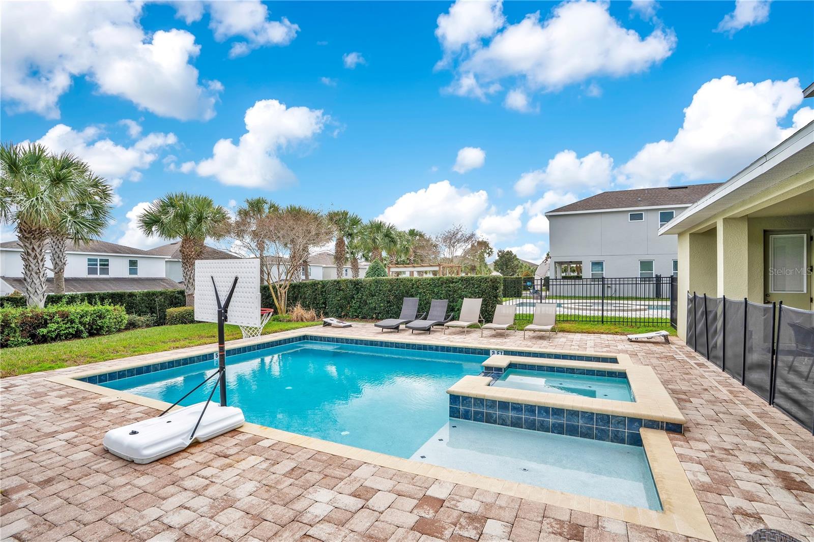 Image 60 of 70 For 210 Burma Street