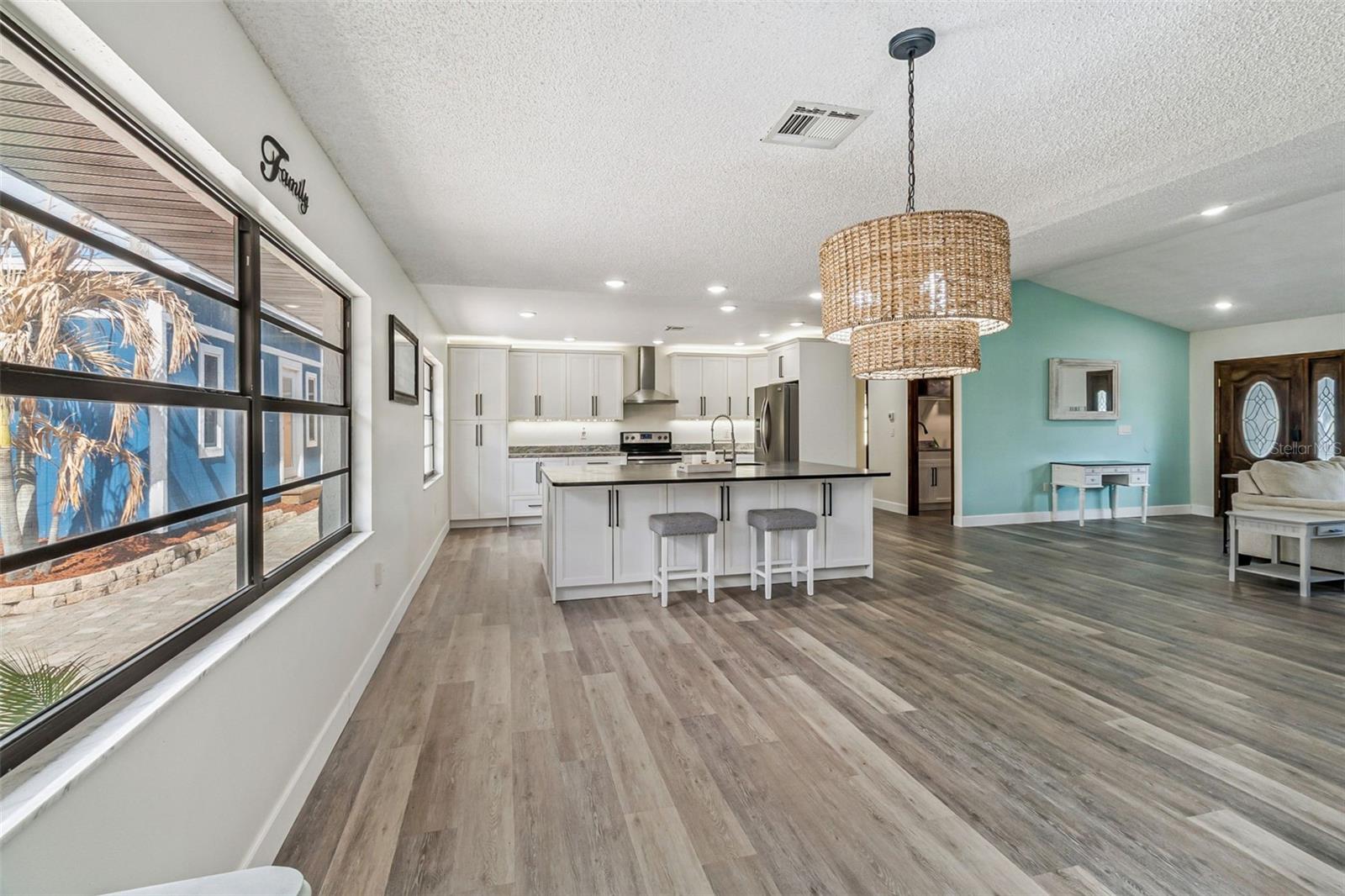 Listing photo id 14 for 870 Croton Road