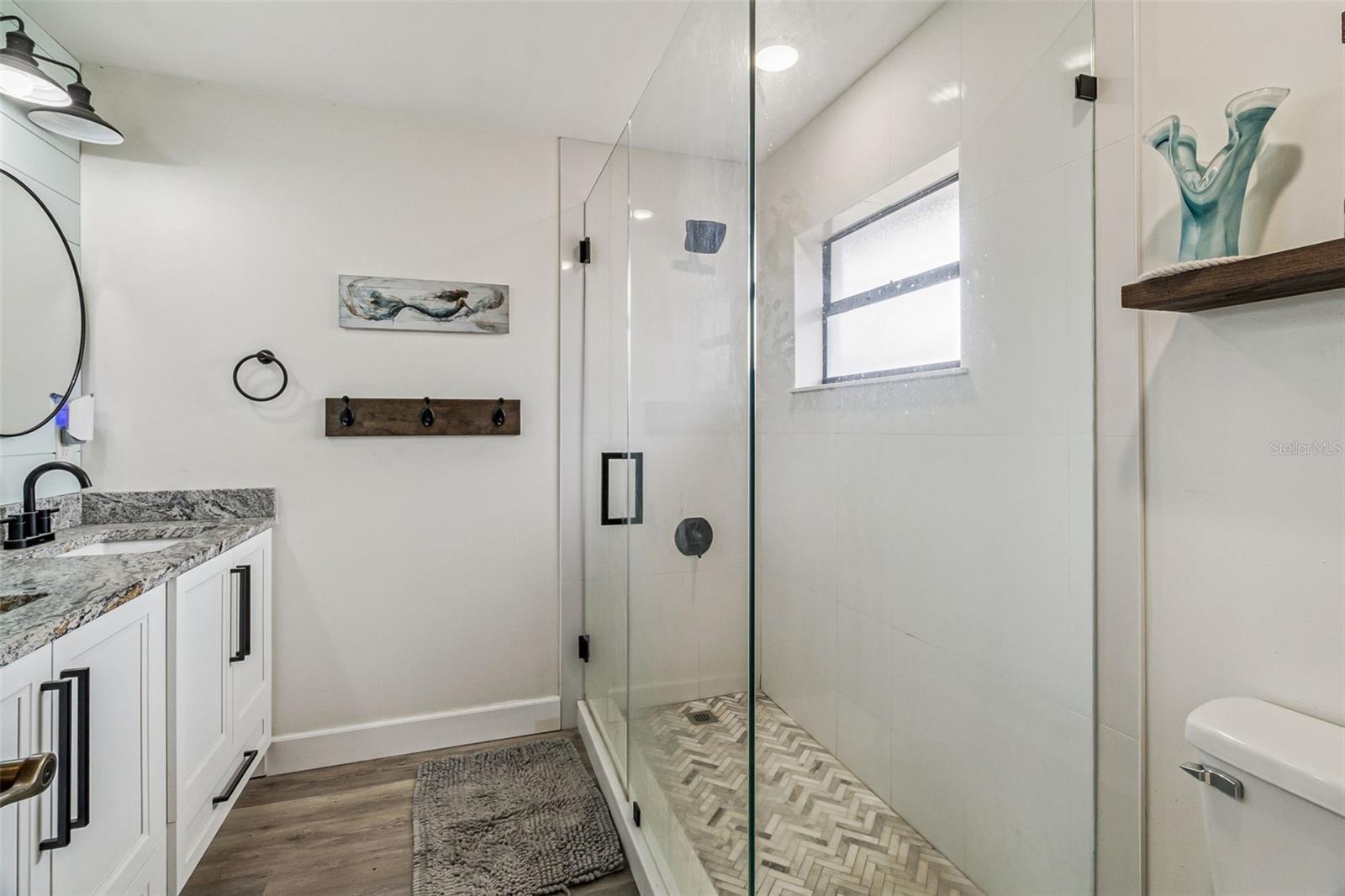 Listing photo id 19 for 870 Croton Road