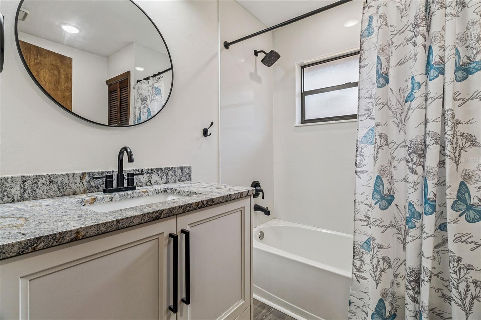 Listing photo id 20 for 870 Croton Road