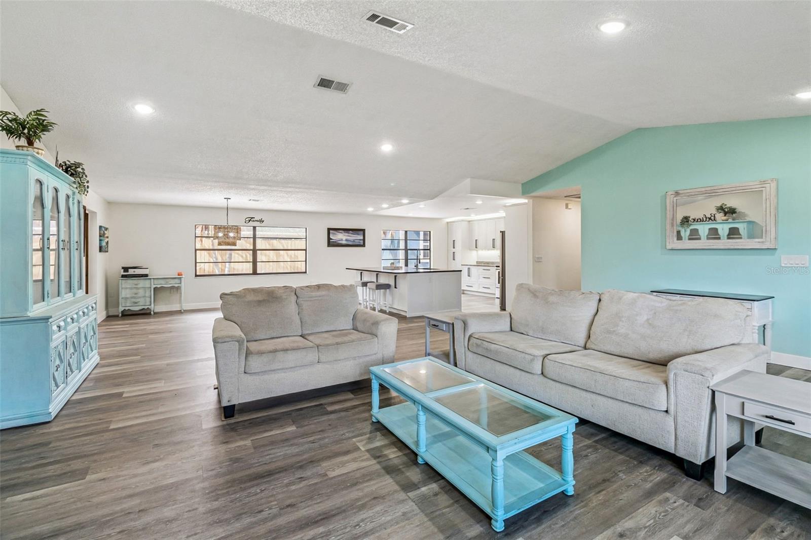 Listing photo id 6 for 870 Croton Road