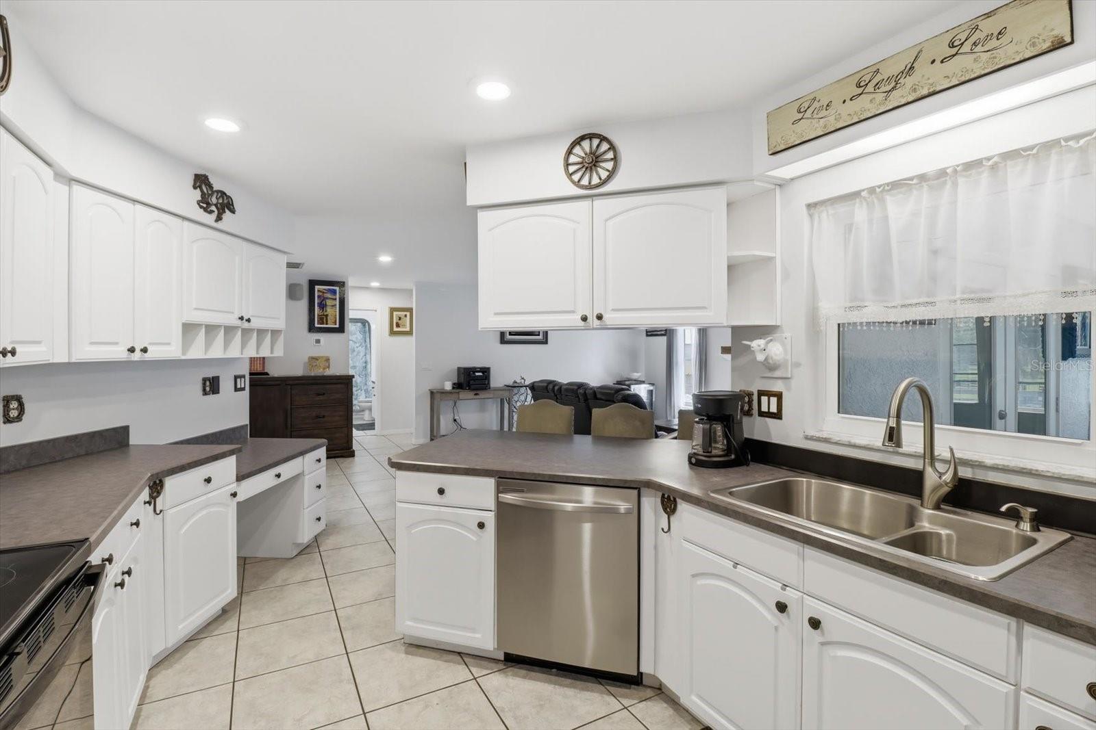 Image 13 of 46 For 12524 109th Place