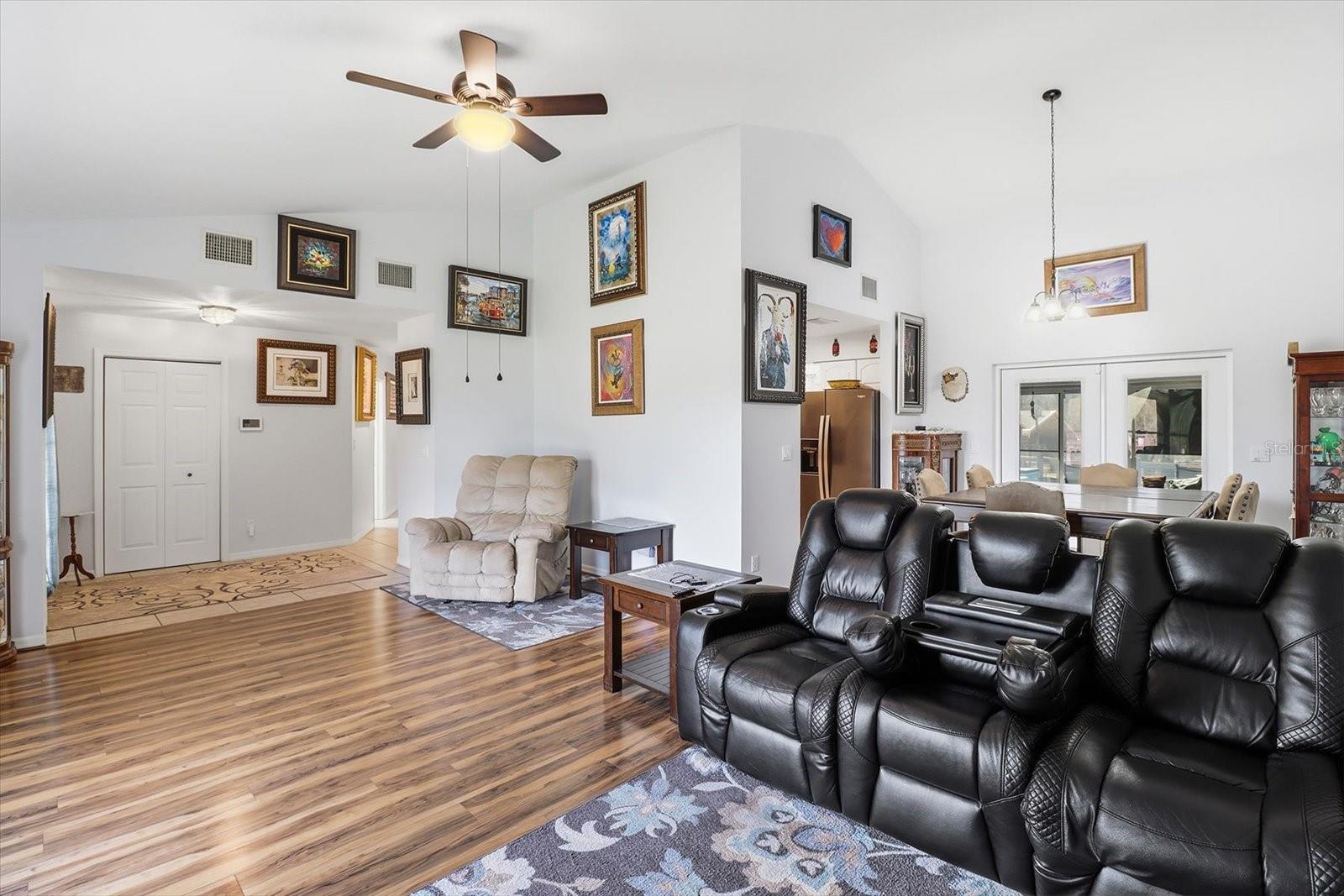 Image 7 of 46 For 12524 109th Place