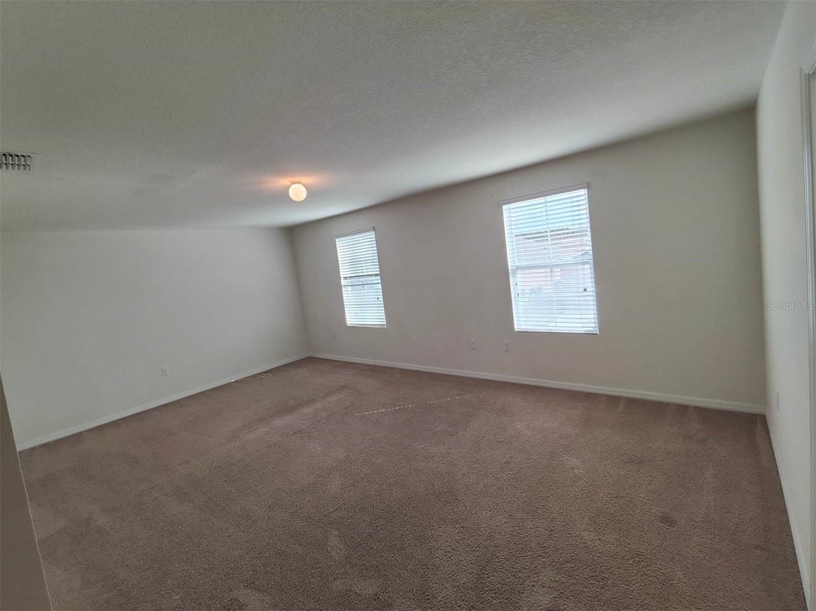 Image 14 of 30 For 406 Nova Drive